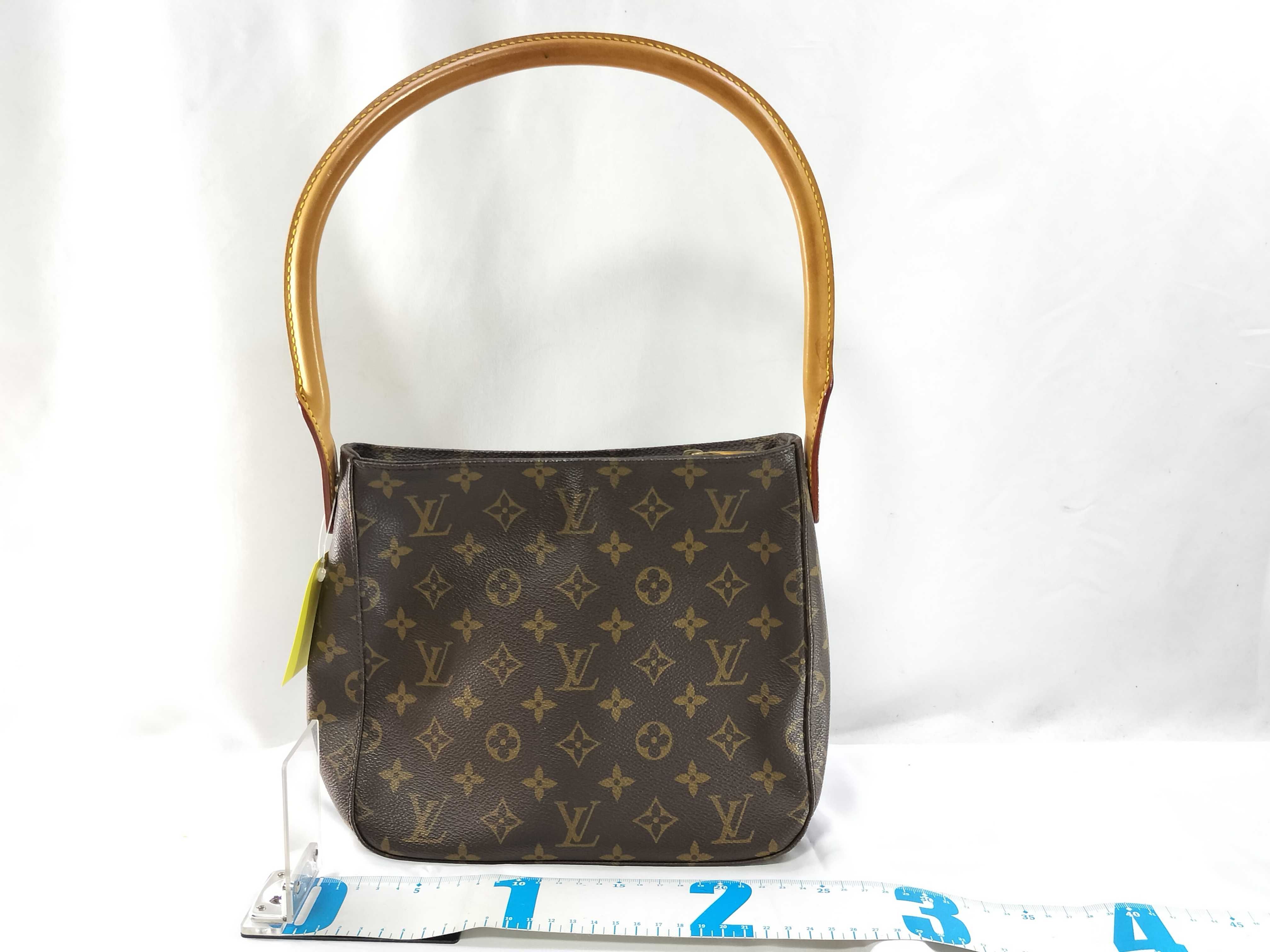 Monogram M51146 Looping MM Shoulder Bag — view 2