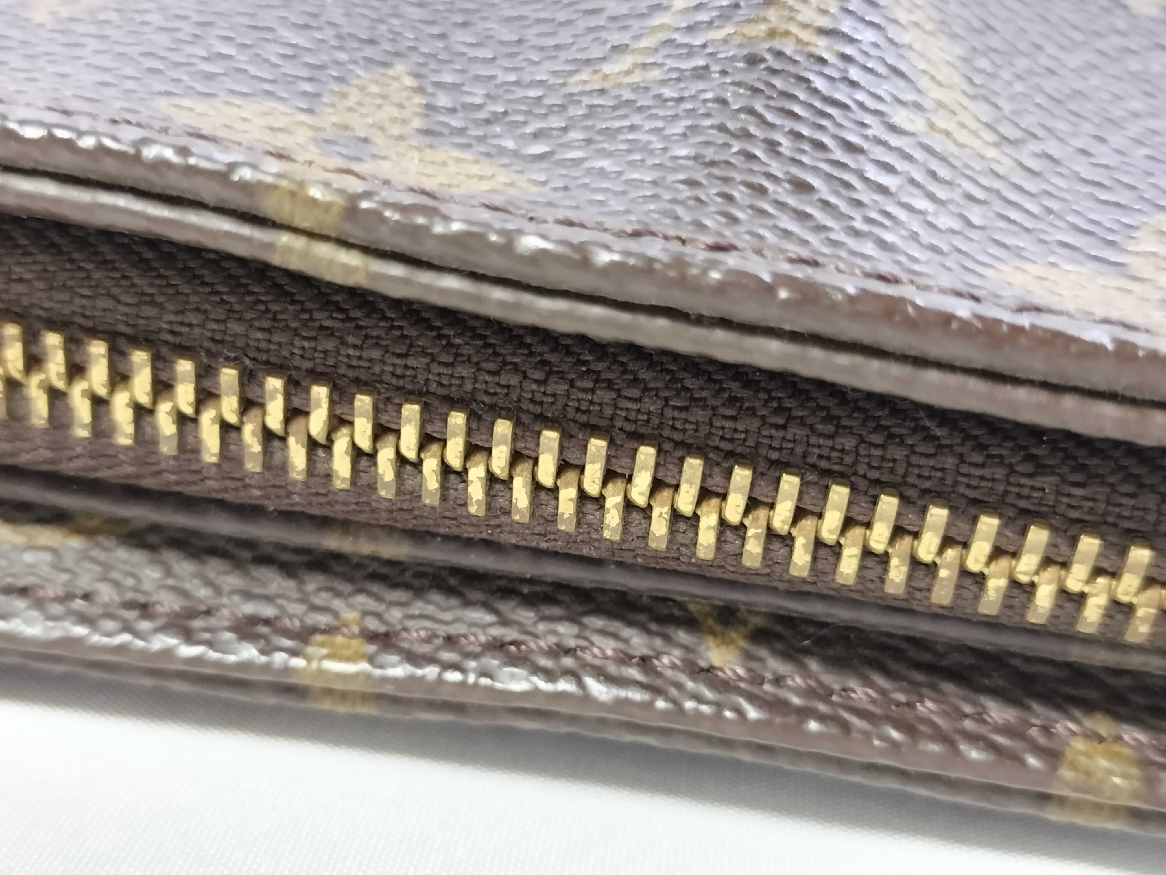 Monogram M51146 Looping MM Shoulder Bag — view 9