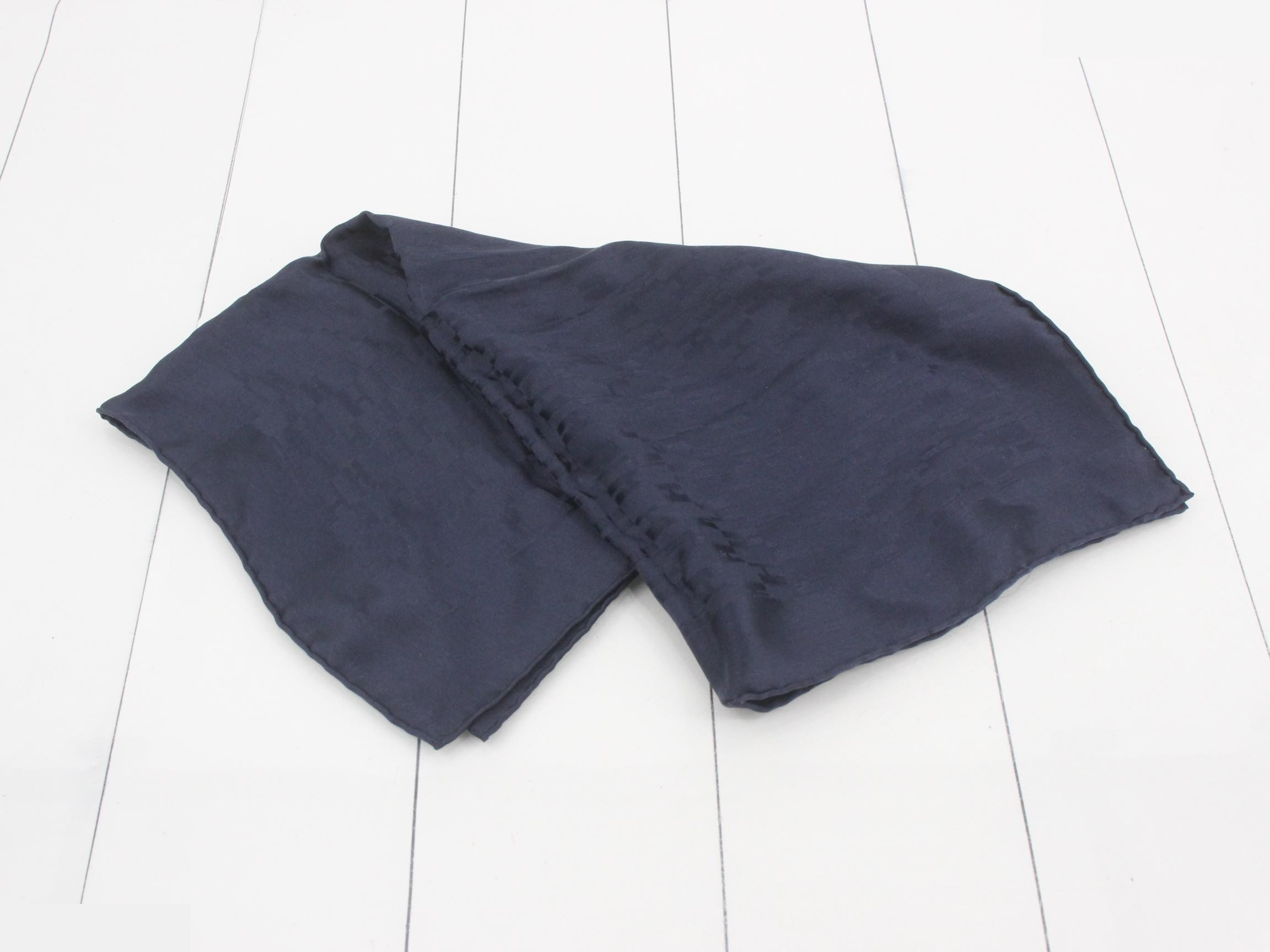 Carré 45 Scarf — view 3