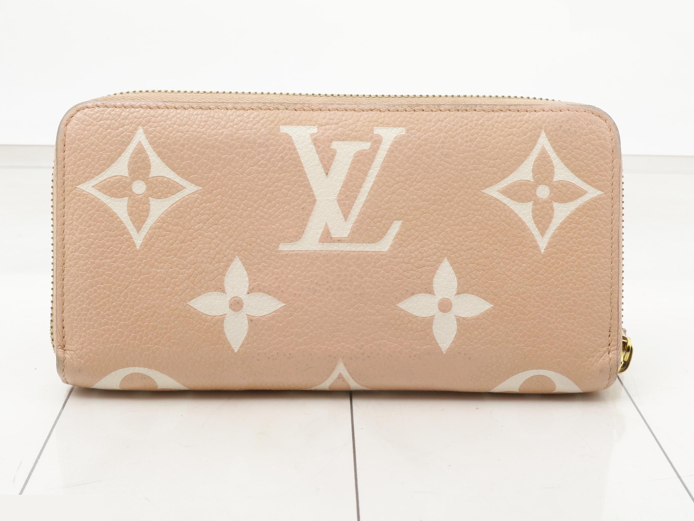 Bicolor Rose Trianon Zippy Wallet — view 2