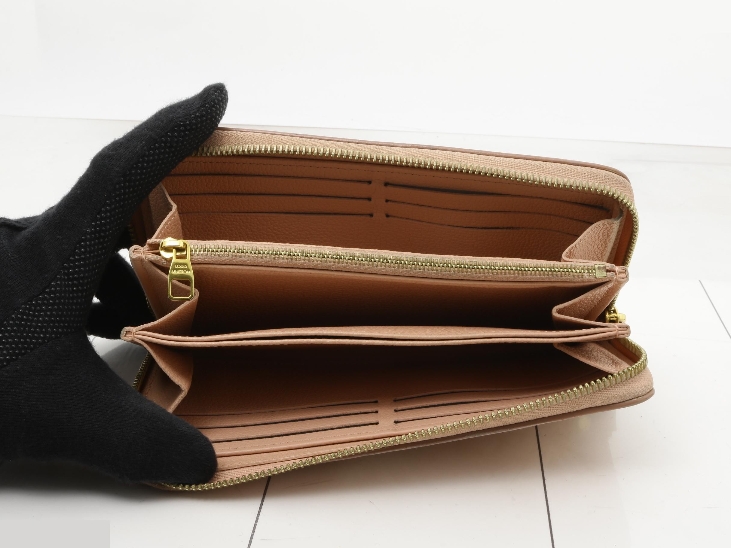 Bicolor Rose Trianon Zippy Wallet — view 4