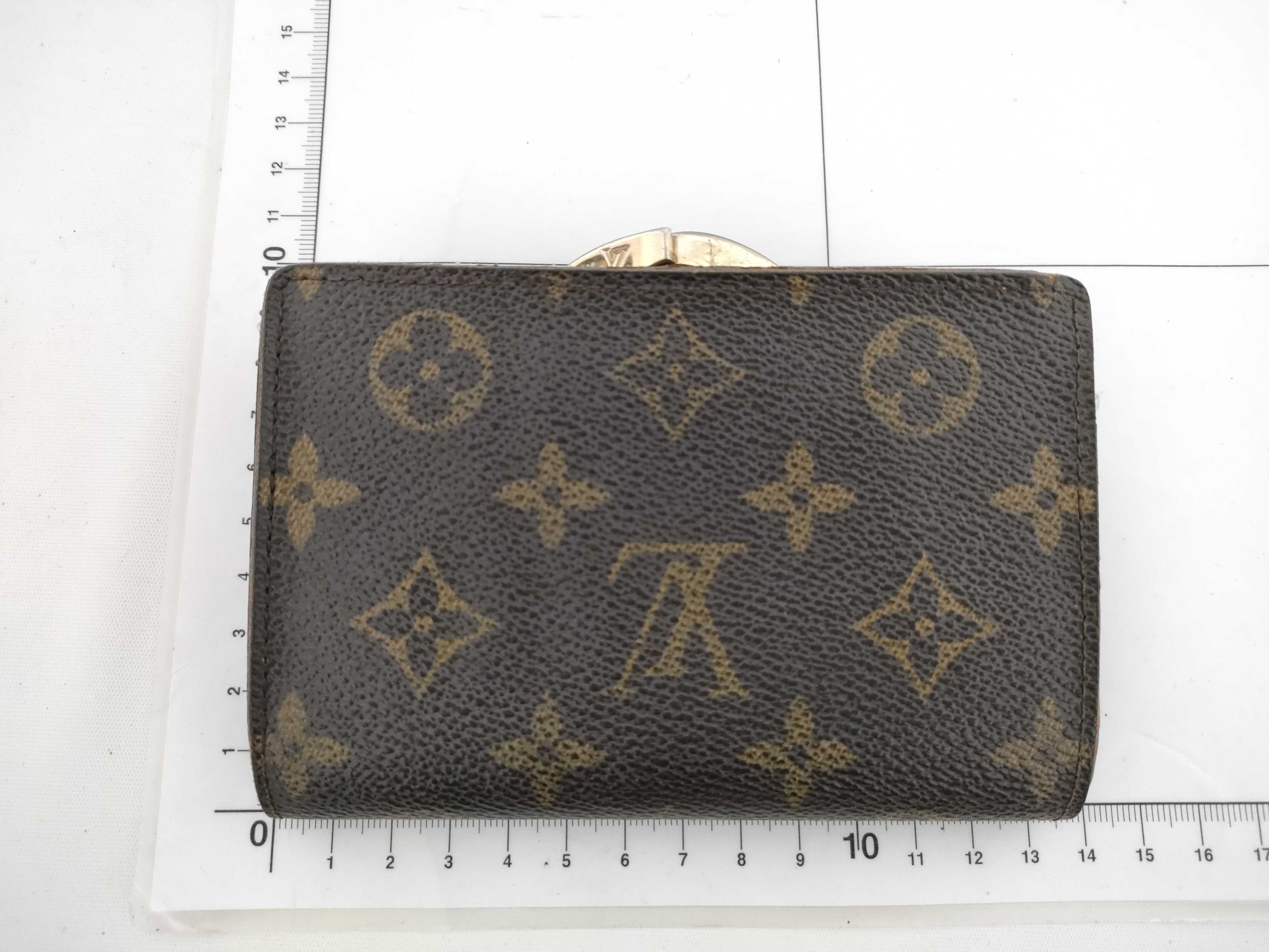 Monogram LV Bi-fold coin purse — view 2