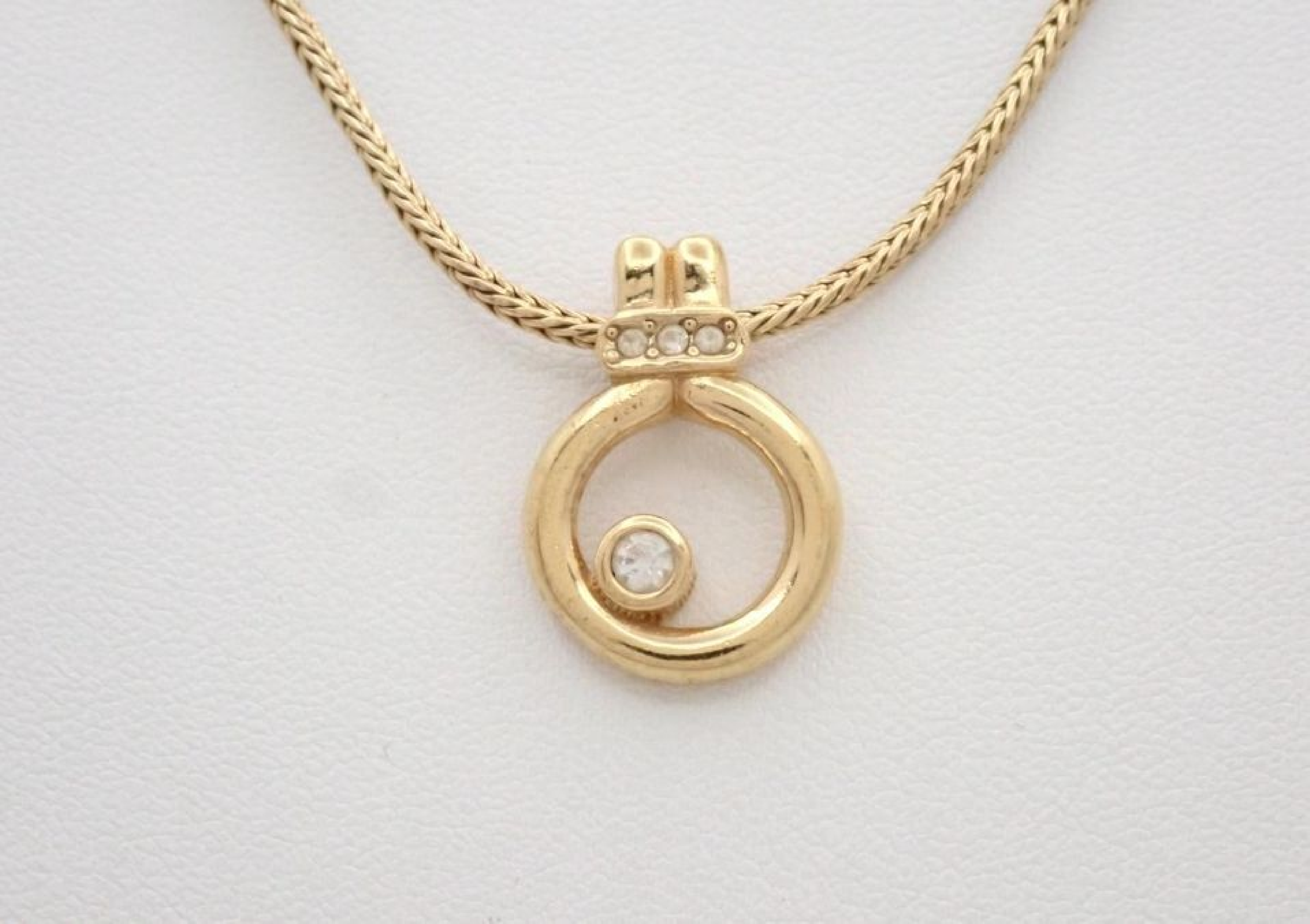 gold necklace — view 2