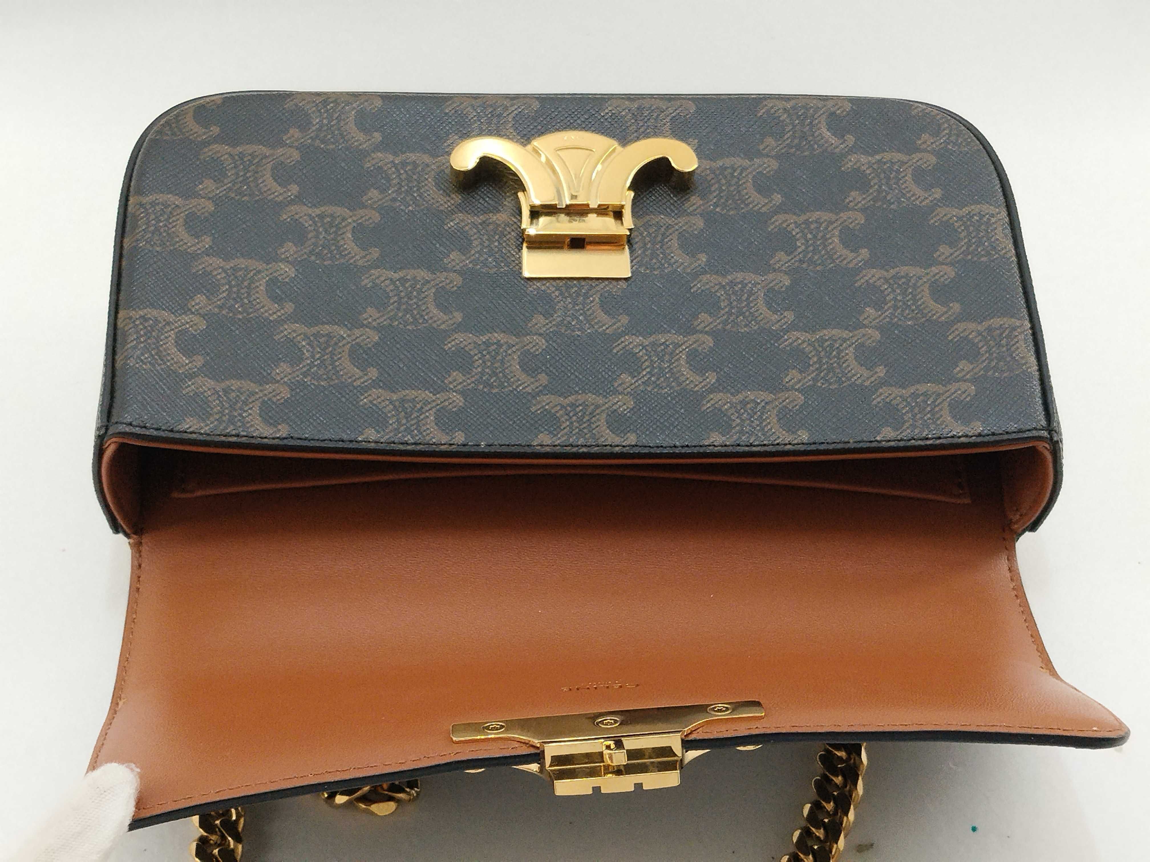 Triomphe Chain Shoulder Bag — view 9