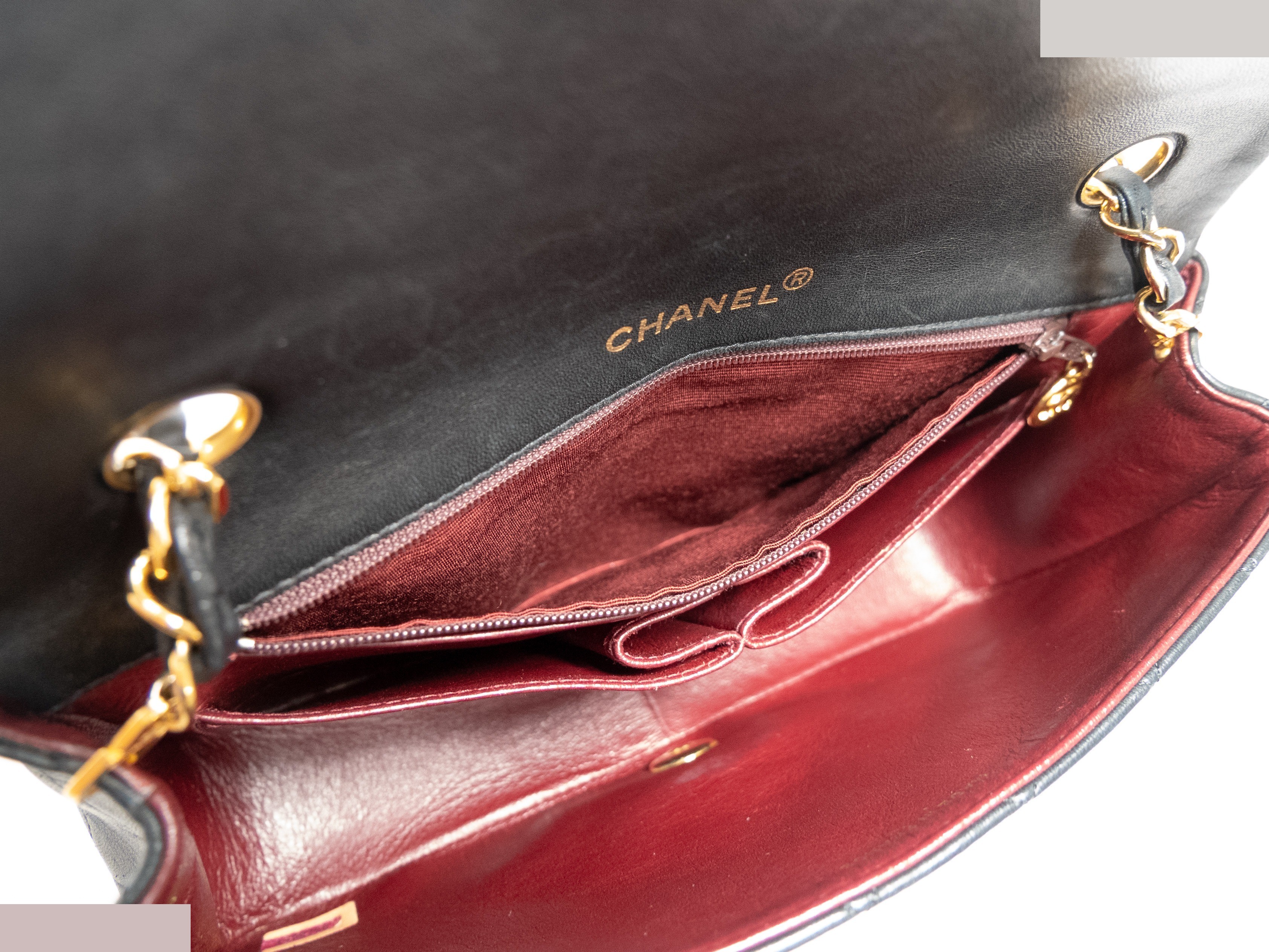 Matelassé full flap bag, matching seal card, box and bag included. — view 12