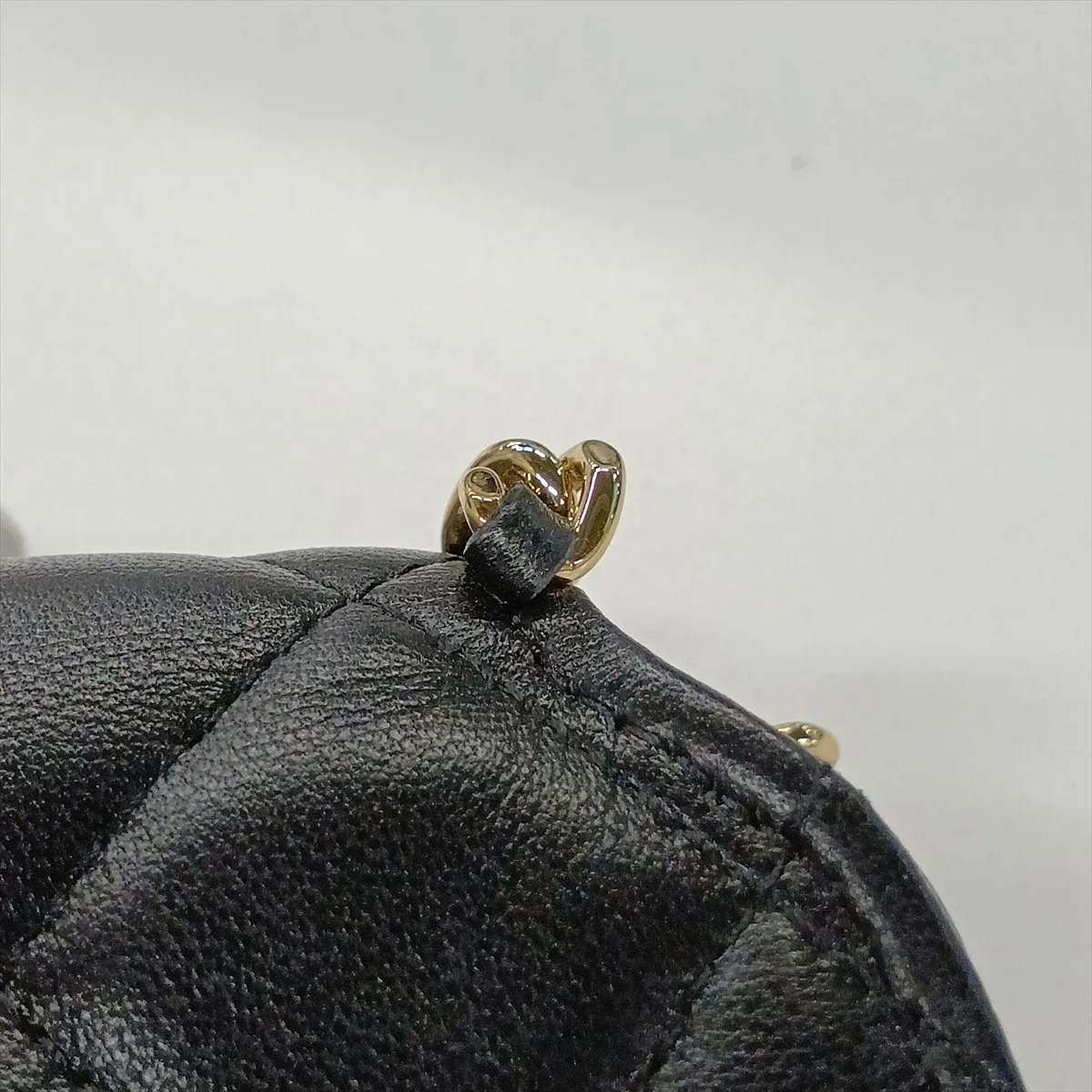 Matelassé Lambskin Chain Shoulder Bag with Glasses Case, Black with Gold Hardware, 32113262, Serial Number 32 — view 10