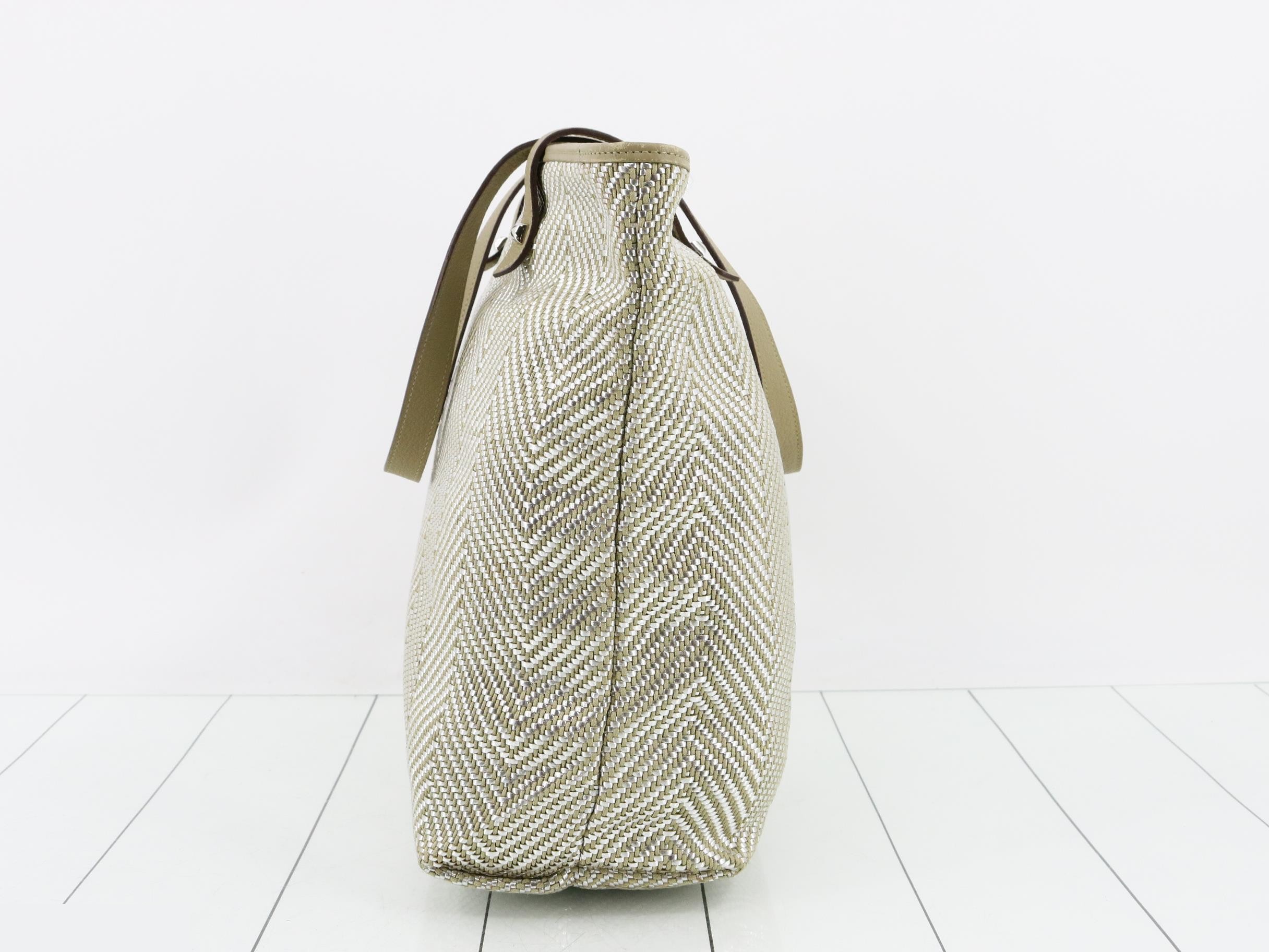 Tote bag — view 4