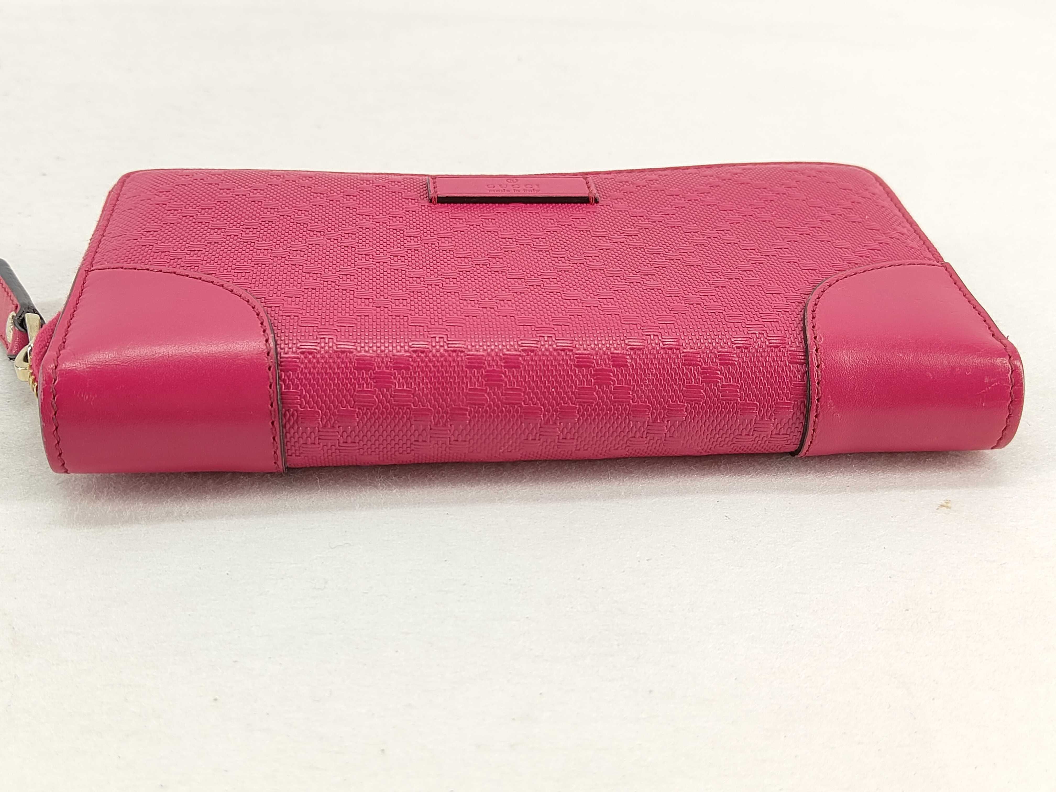 wallet — view 4