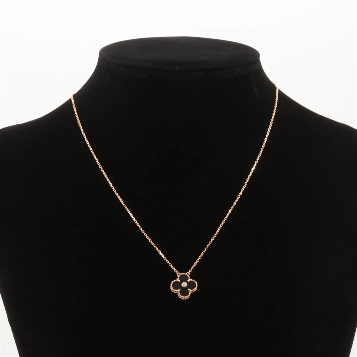Vintage Alhambra 1P Onyx Diamond Necklace 750 (PG) 6.4g Initial JE622576 Stone has — view 5
