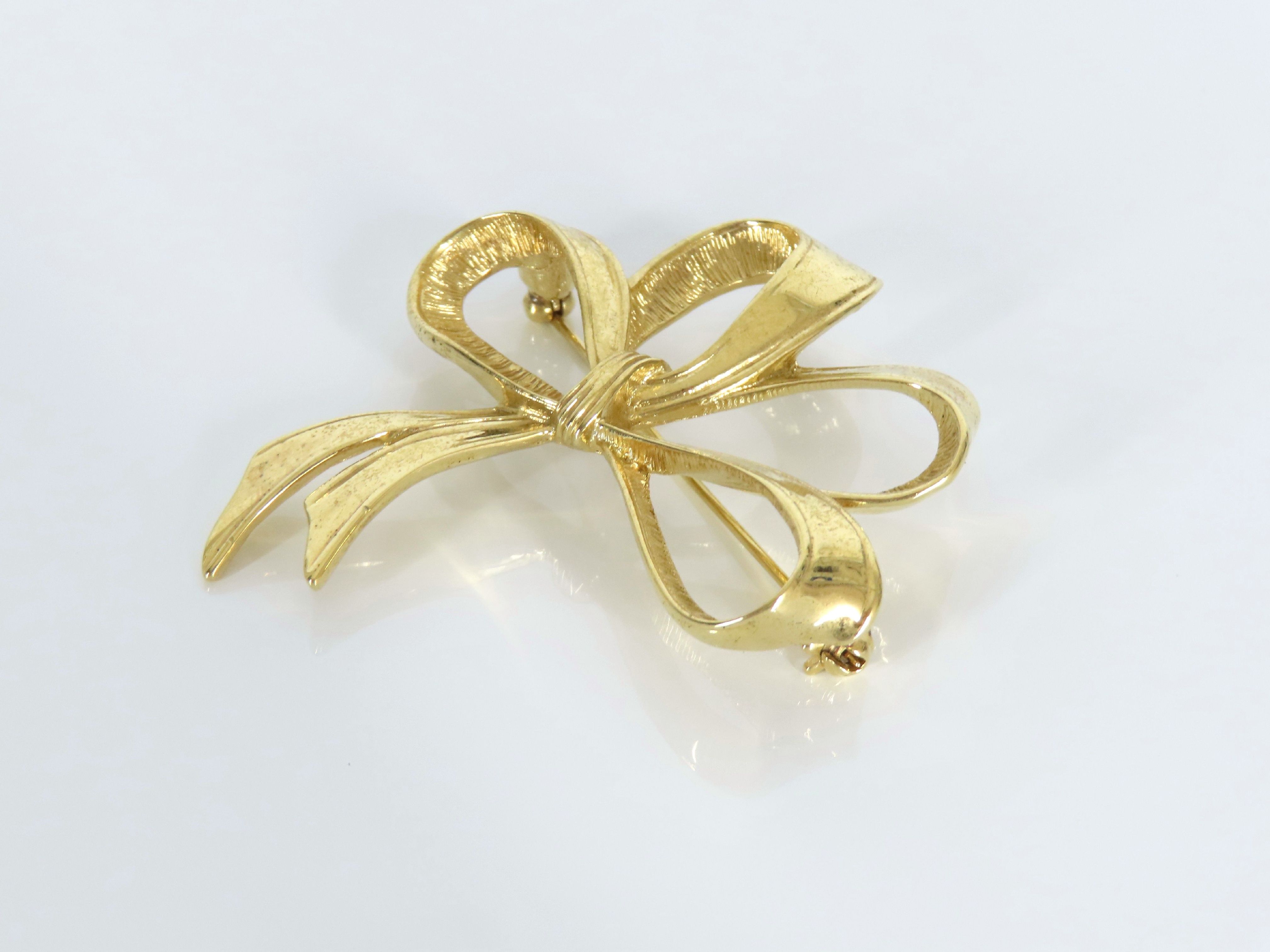 Ribbon Brooch, Gold — view 2