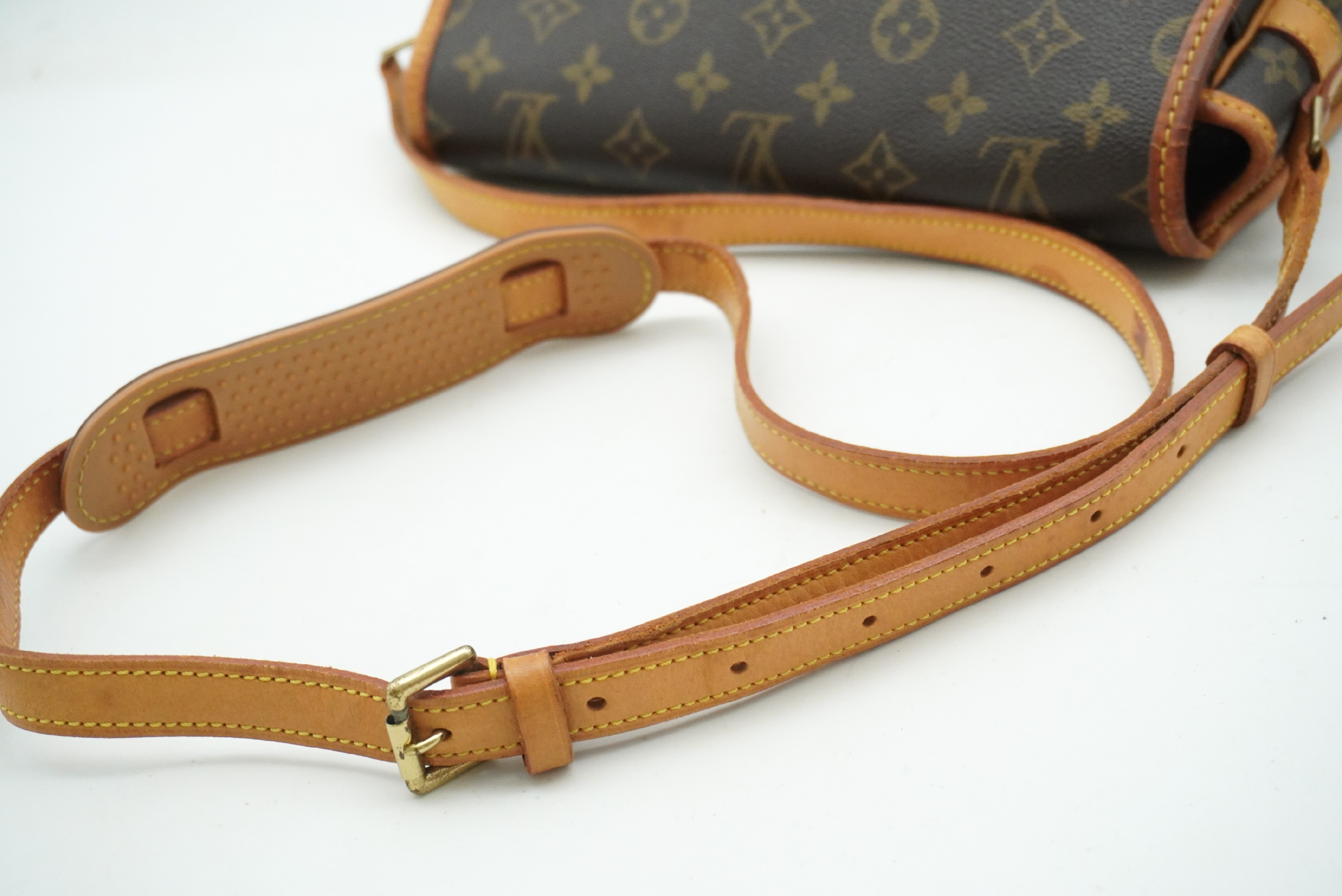 Monogram Sologne M42250 Shoulder Bag — view 6