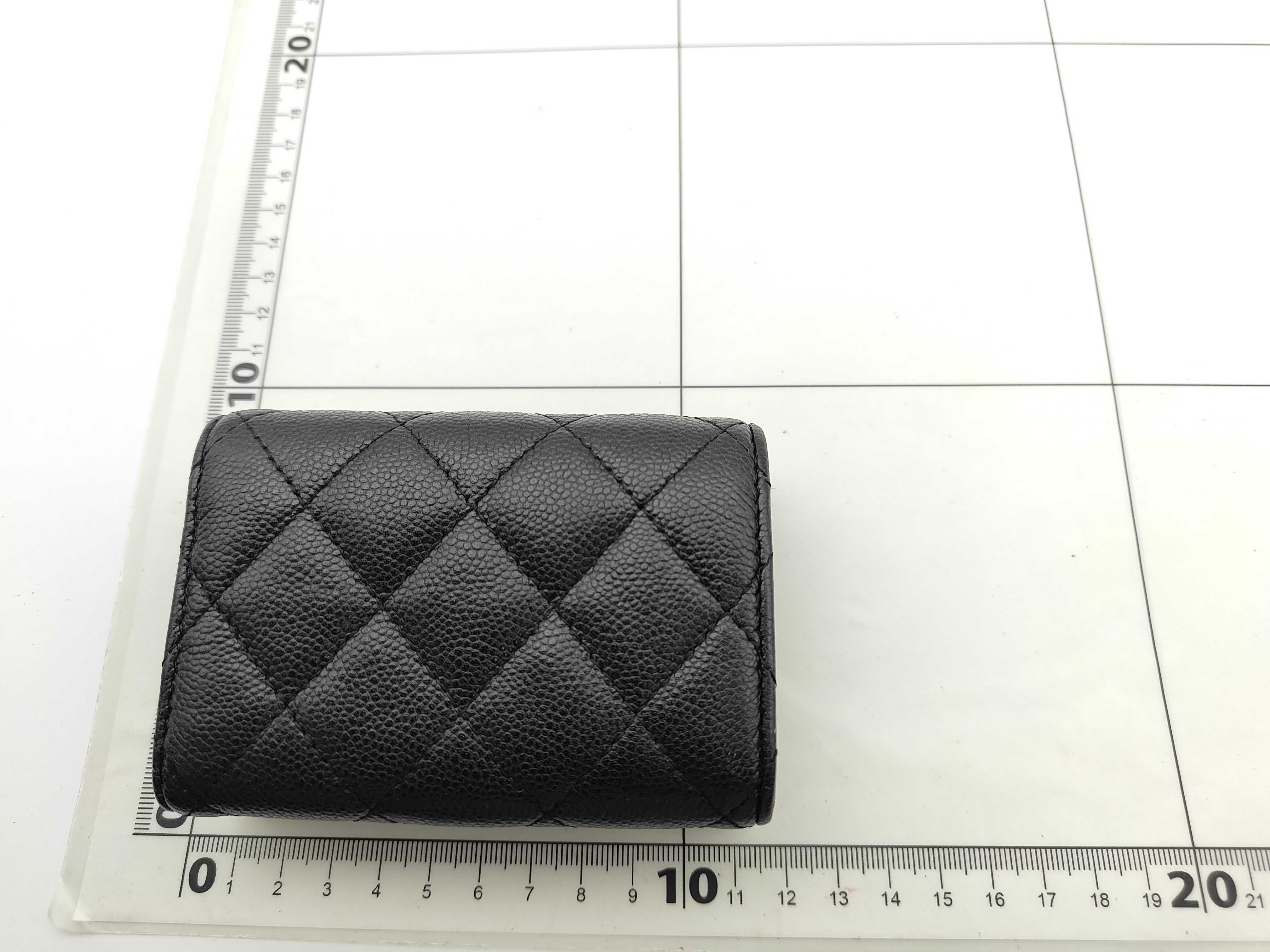 Matelassé Caviar Leather Black Tri-fold Wallet Coin Case — view 2