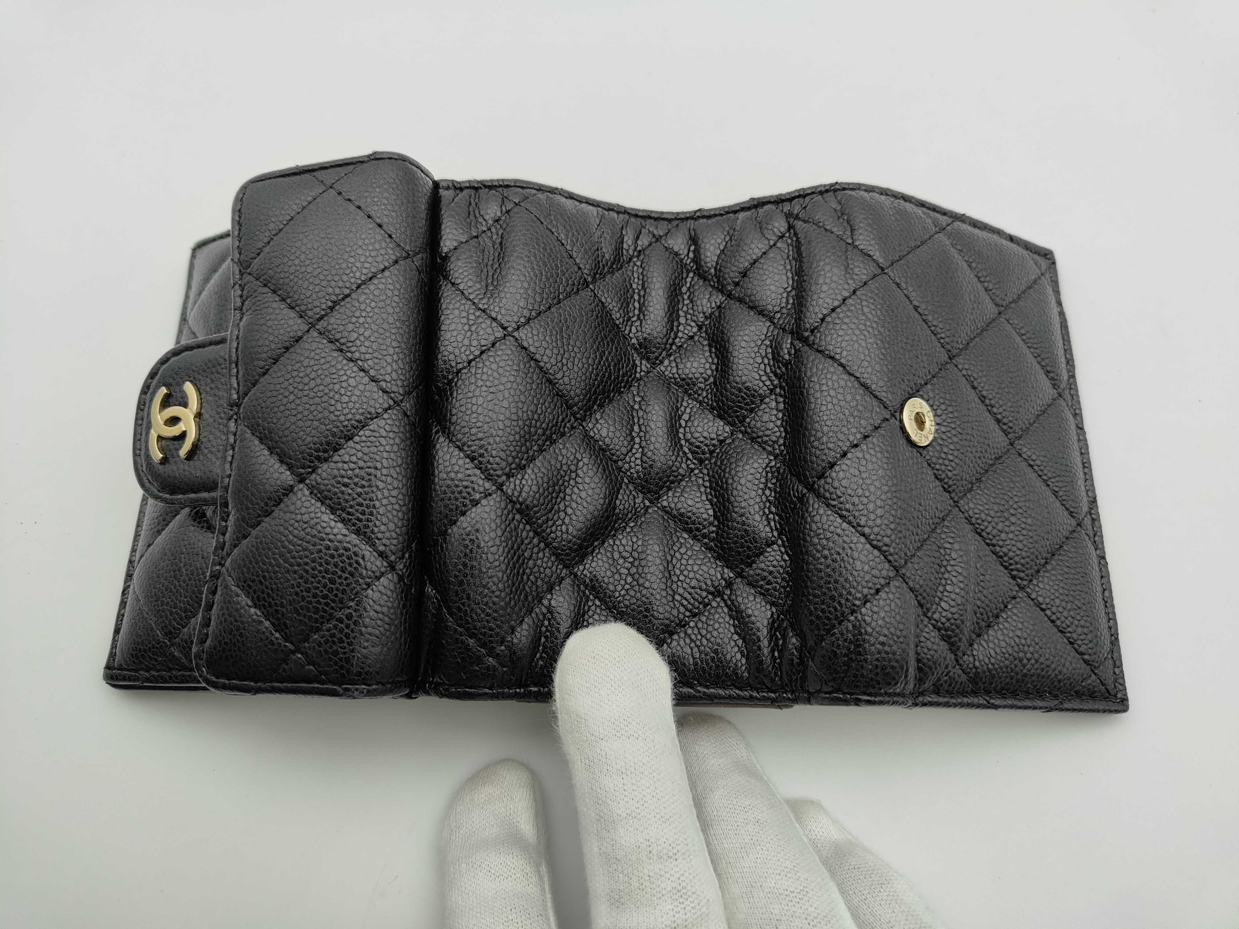 Matelassé Caviar Leather Black Tri-fold Wallet Coin Case — view 8