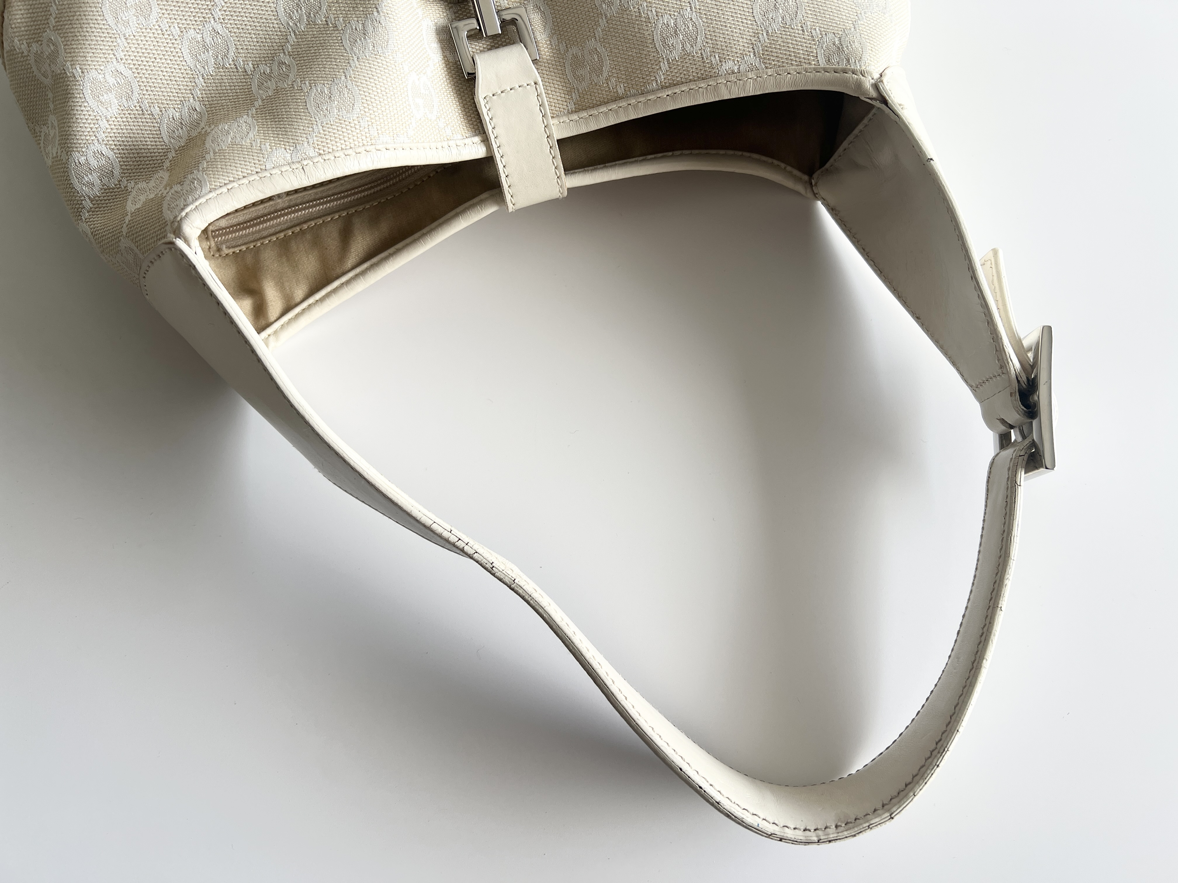 Jackie GG Canvas Leather Shoulder Bag One-Shoulder Bag — view 4