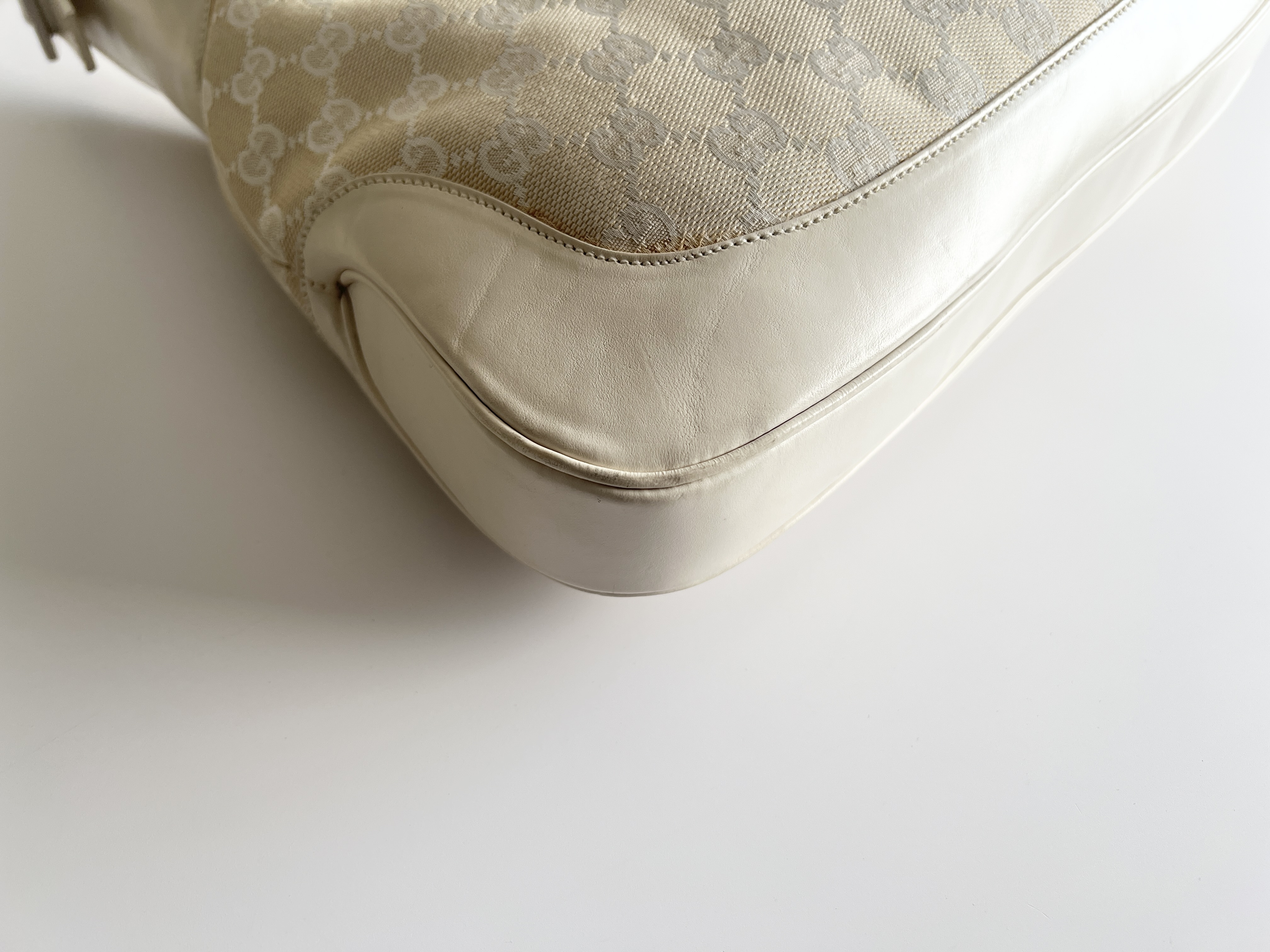 Jackie GG Canvas Leather Shoulder Bag One-Shoulder Bag — view 10