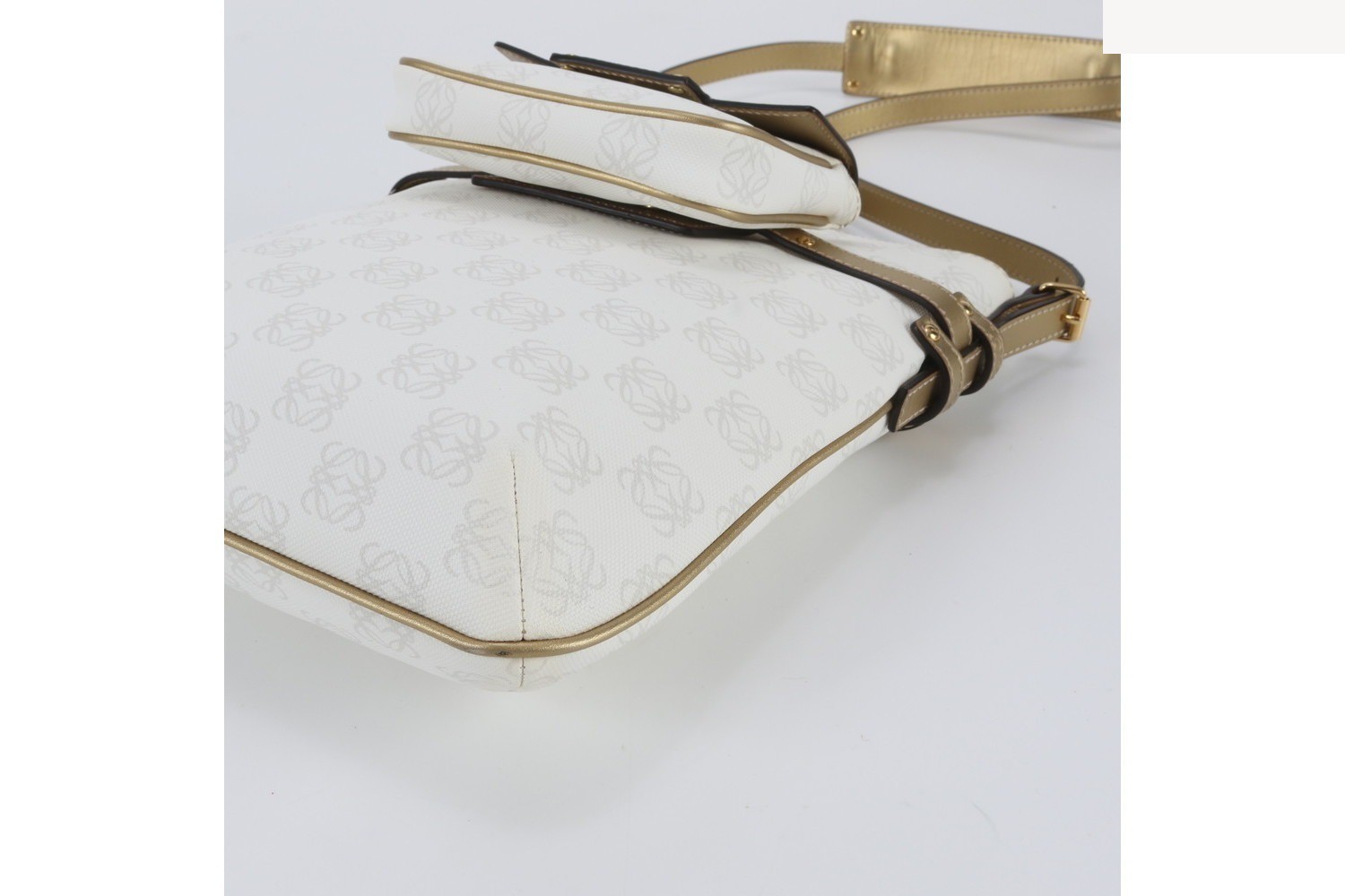 Anagram Repeat Leather Shoulder Bag — view 4