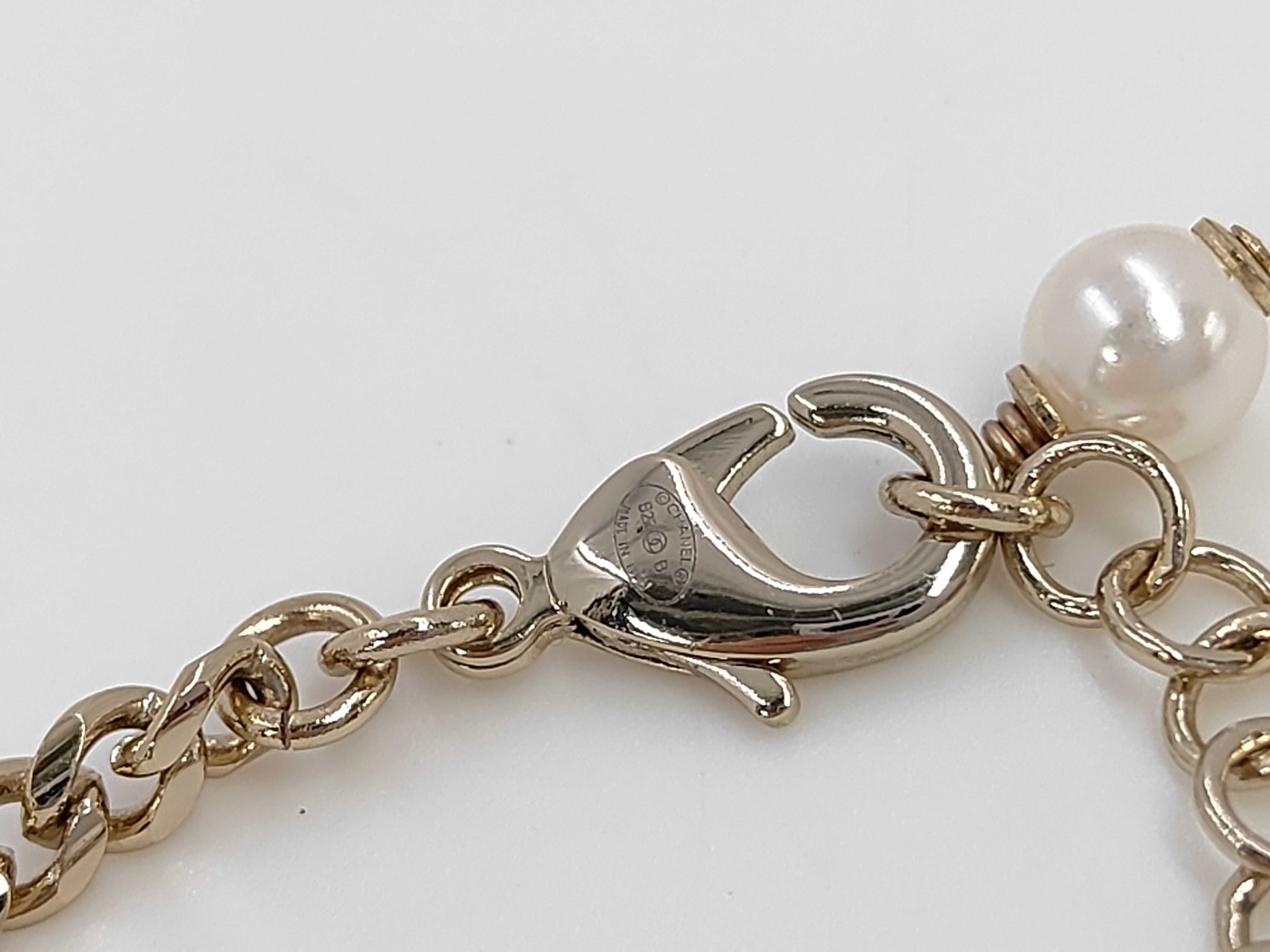 B22B Necklace — view 3