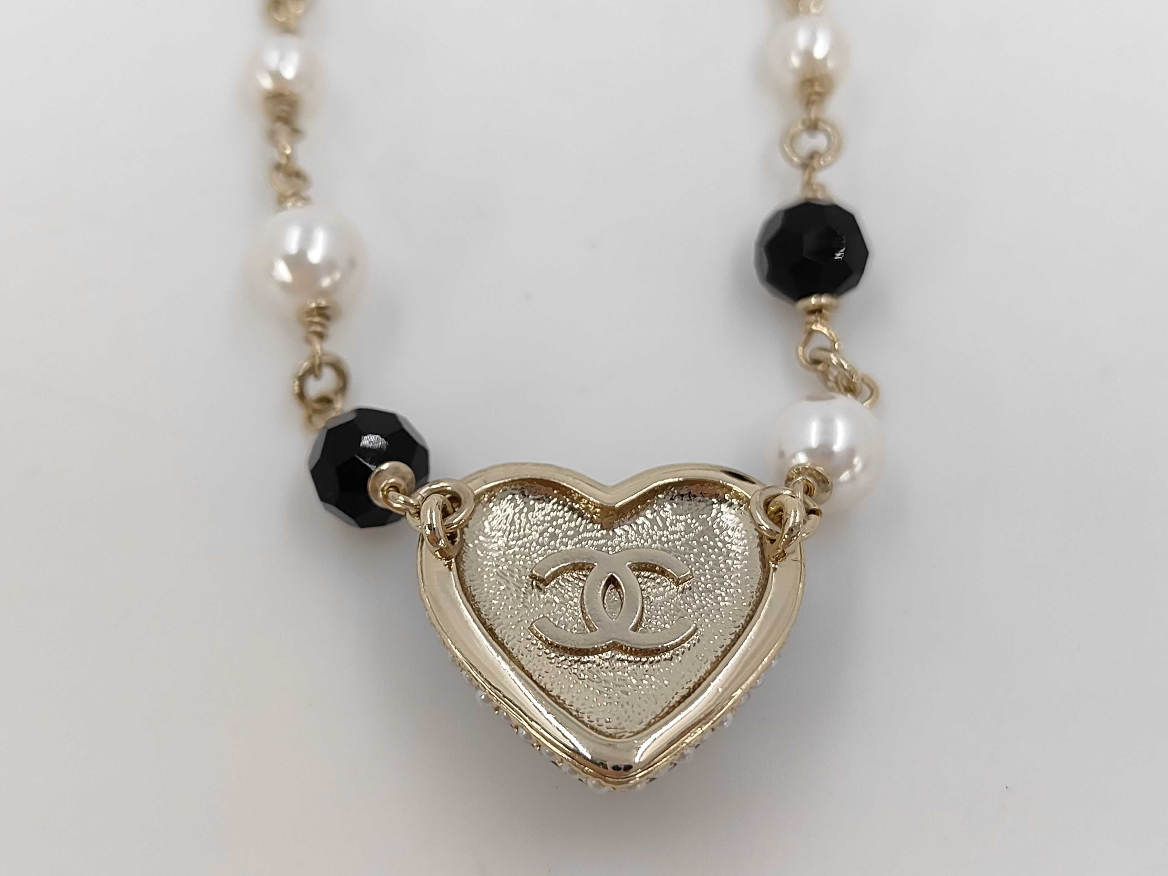 B22B Necklace — view 4