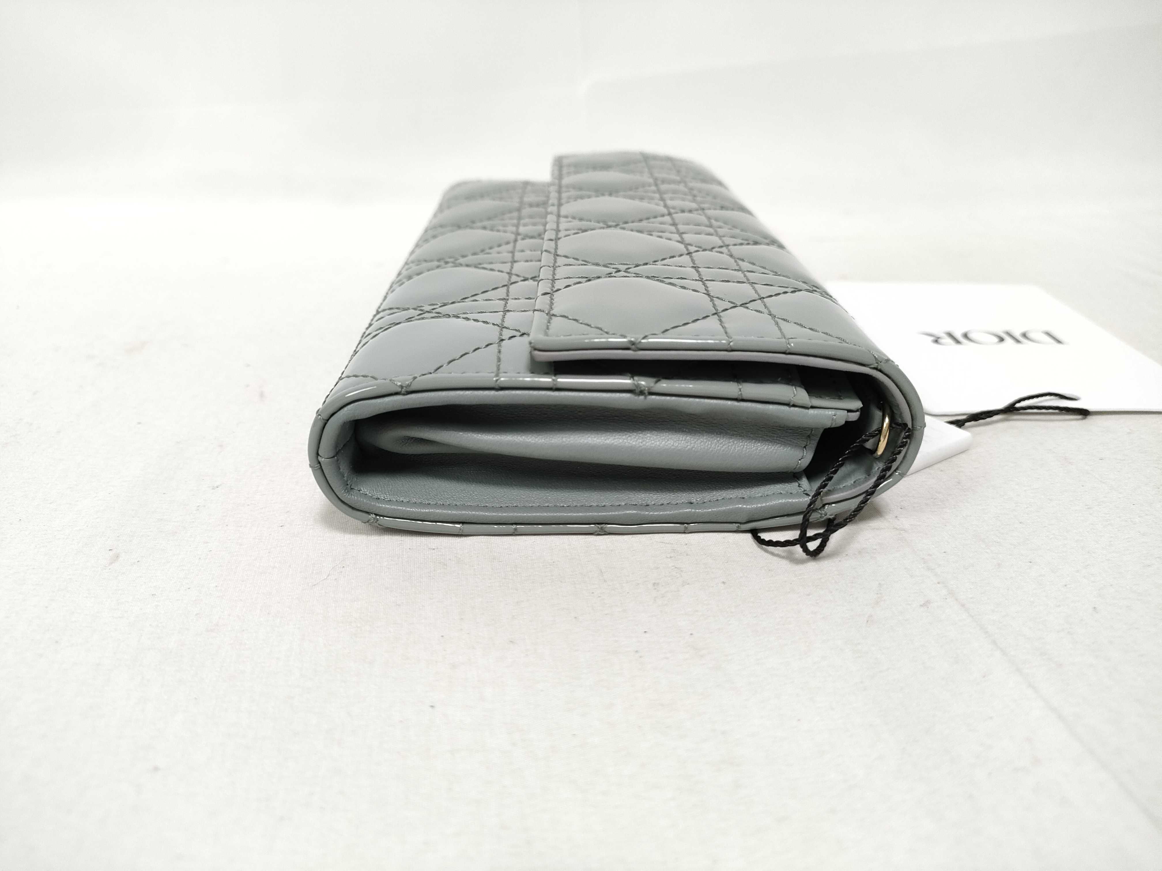 Cannage Chain Wallet Enamel Wallet — view 4