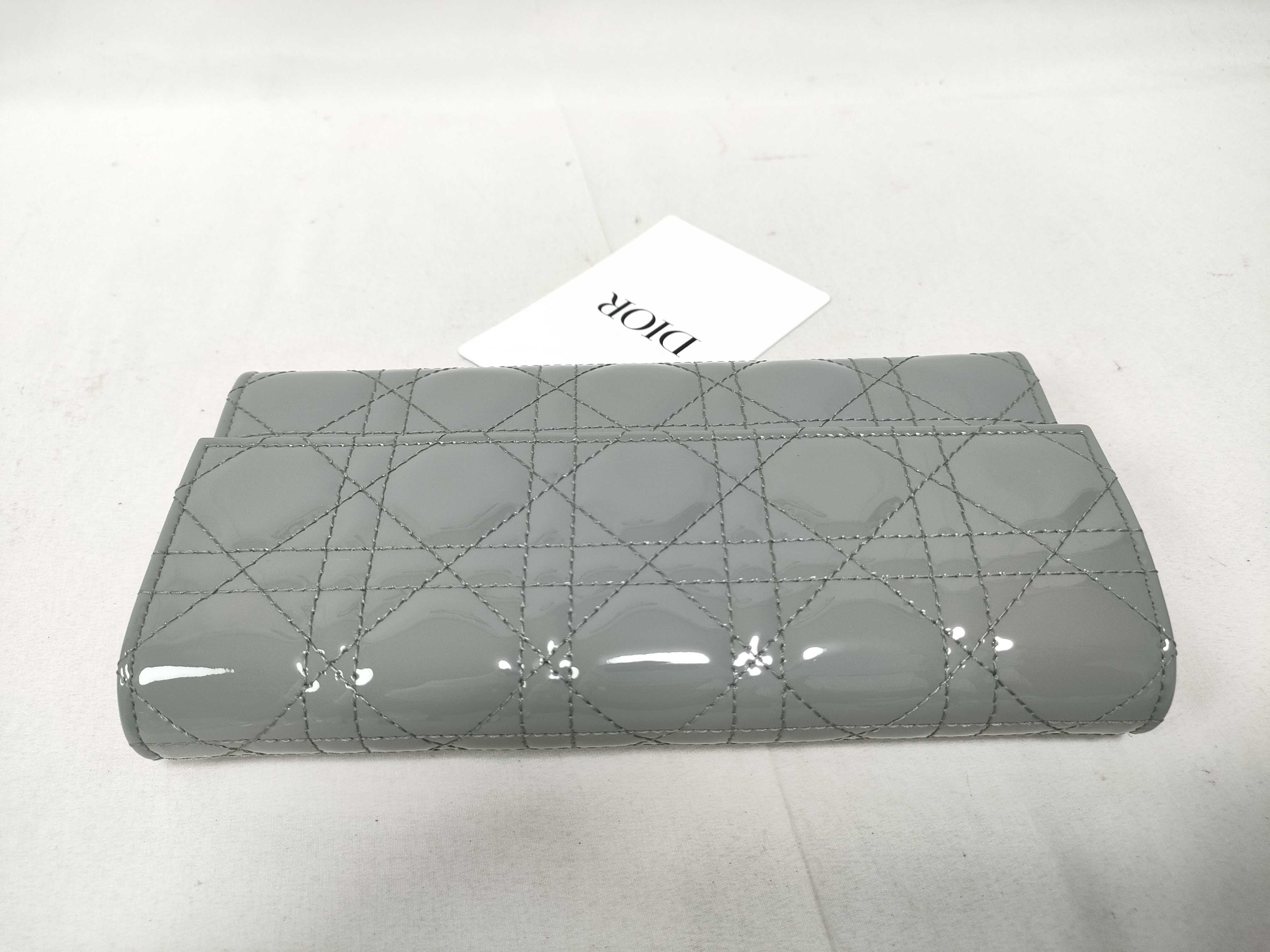 Cannage Chain Wallet Enamel Wallet — view 7