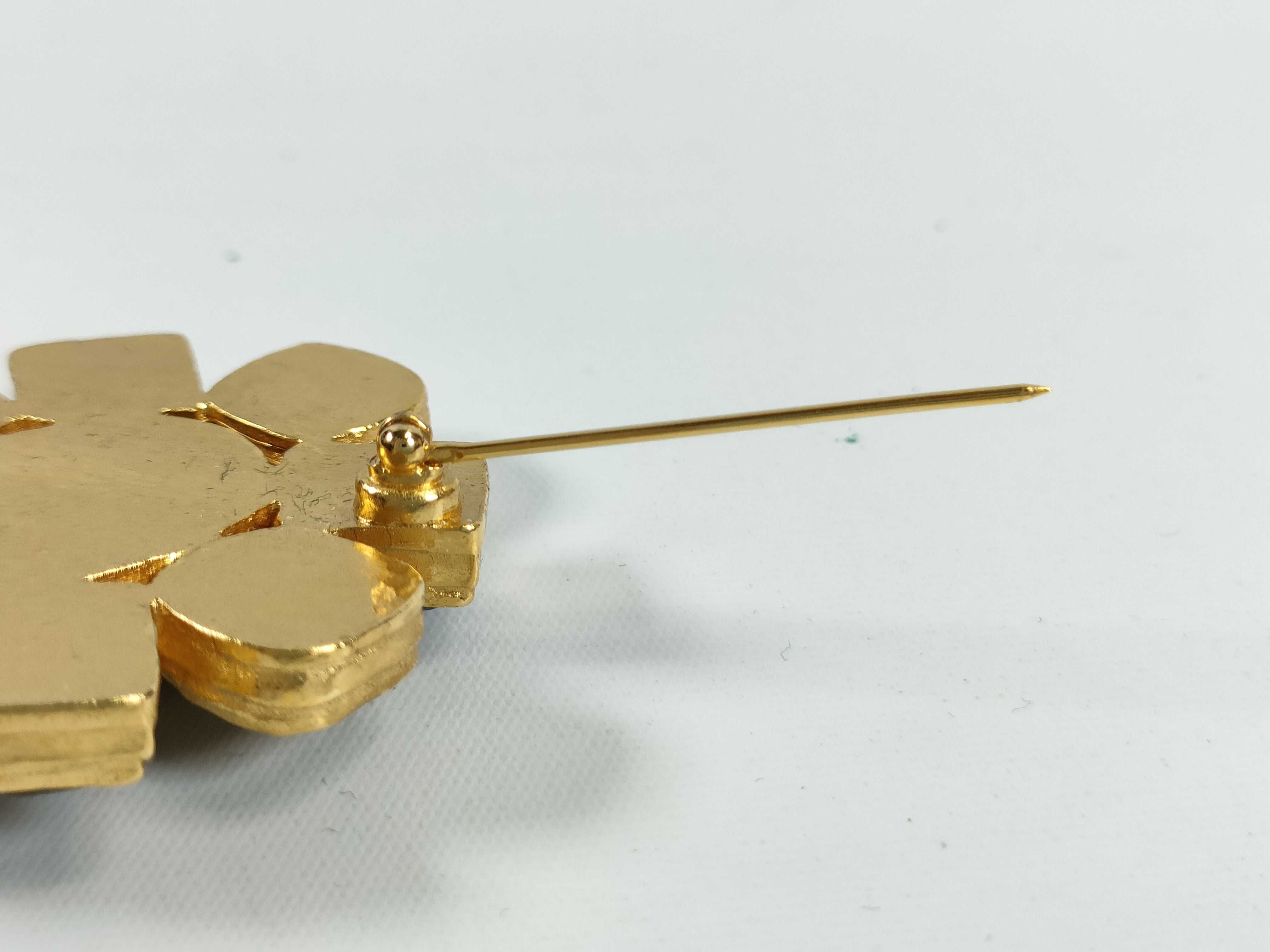 97 A Brooch Brown Brooch — view 5
