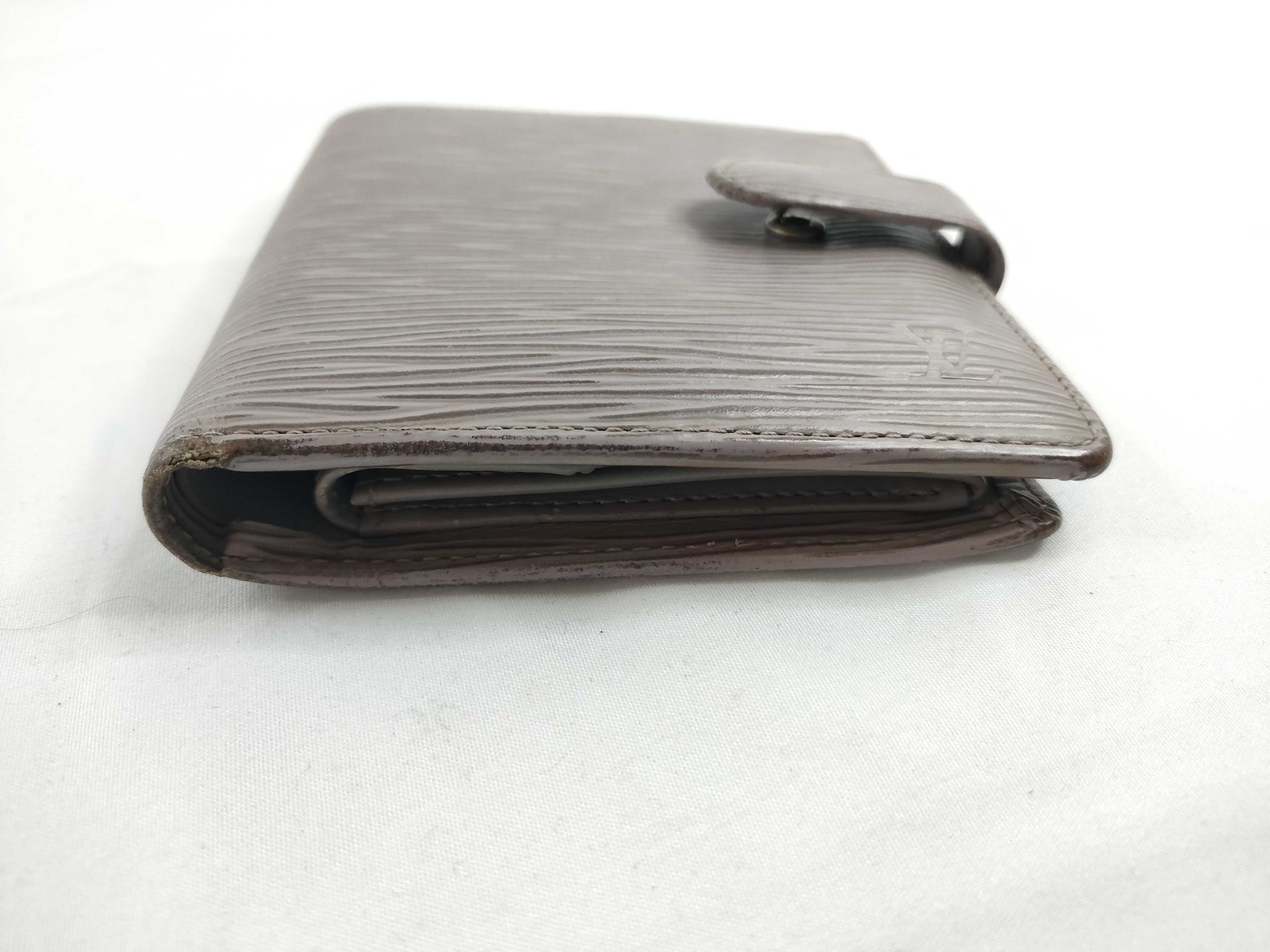 Epi Louis Vuitton Portefeuille Compact M6355B MI1011 Epi Wallet — view 7