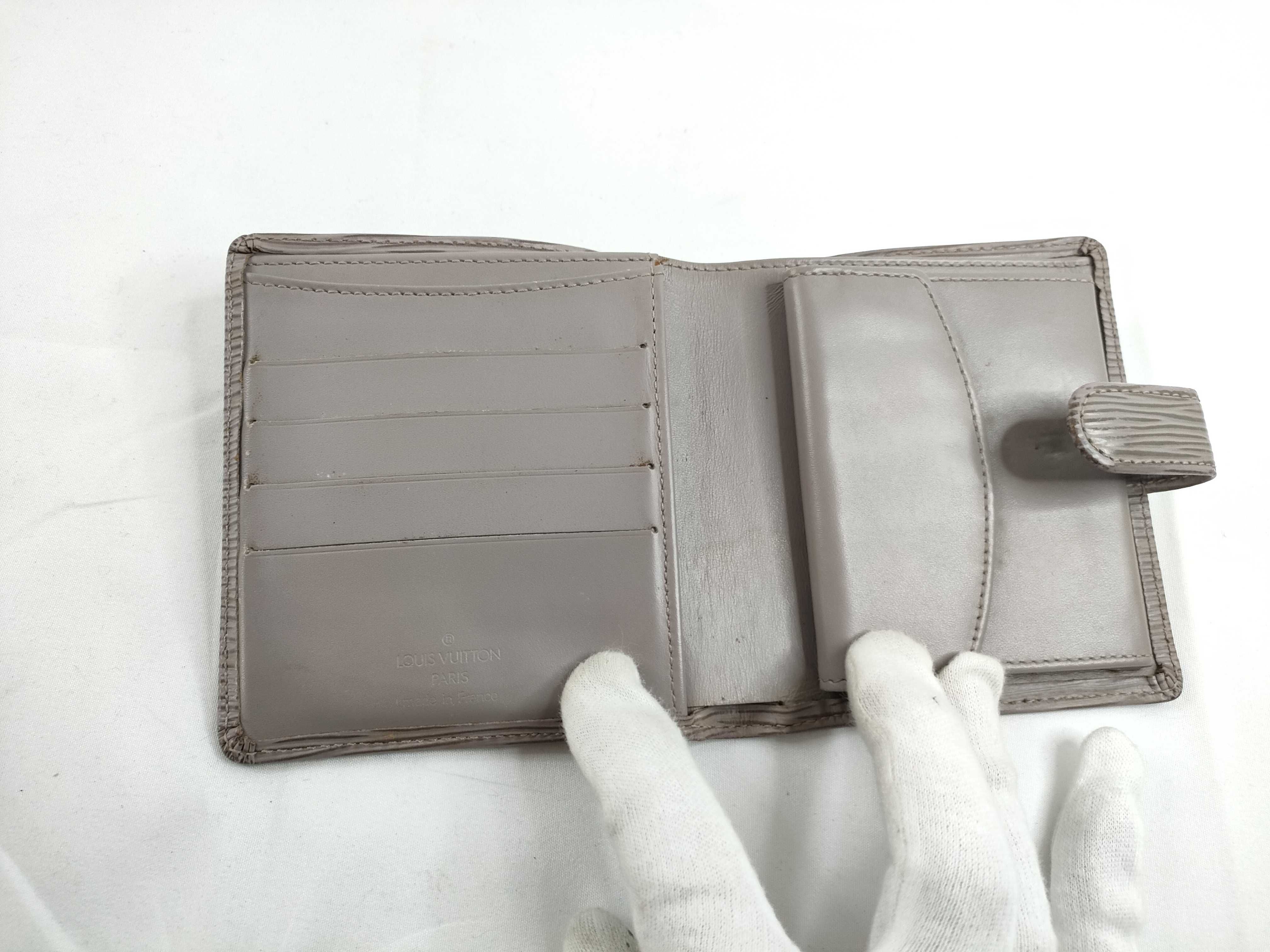 Epi Louis Vuitton Portefeuille Compact M6355B MI1011 Epi Wallet — view 8