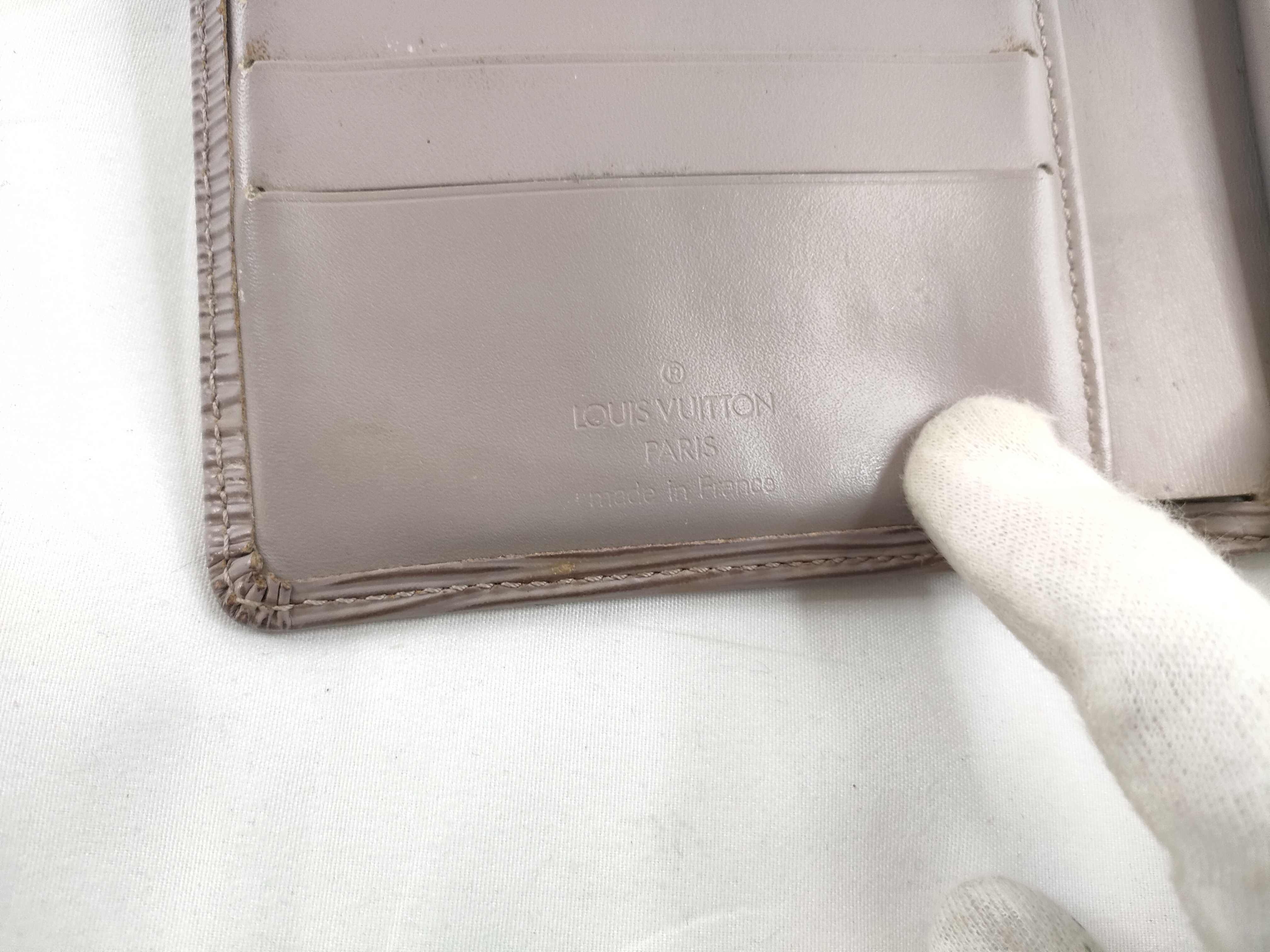 Epi Louis Vuitton Portefeuille Compact M6355B MI1011 Epi Wallet — view 9