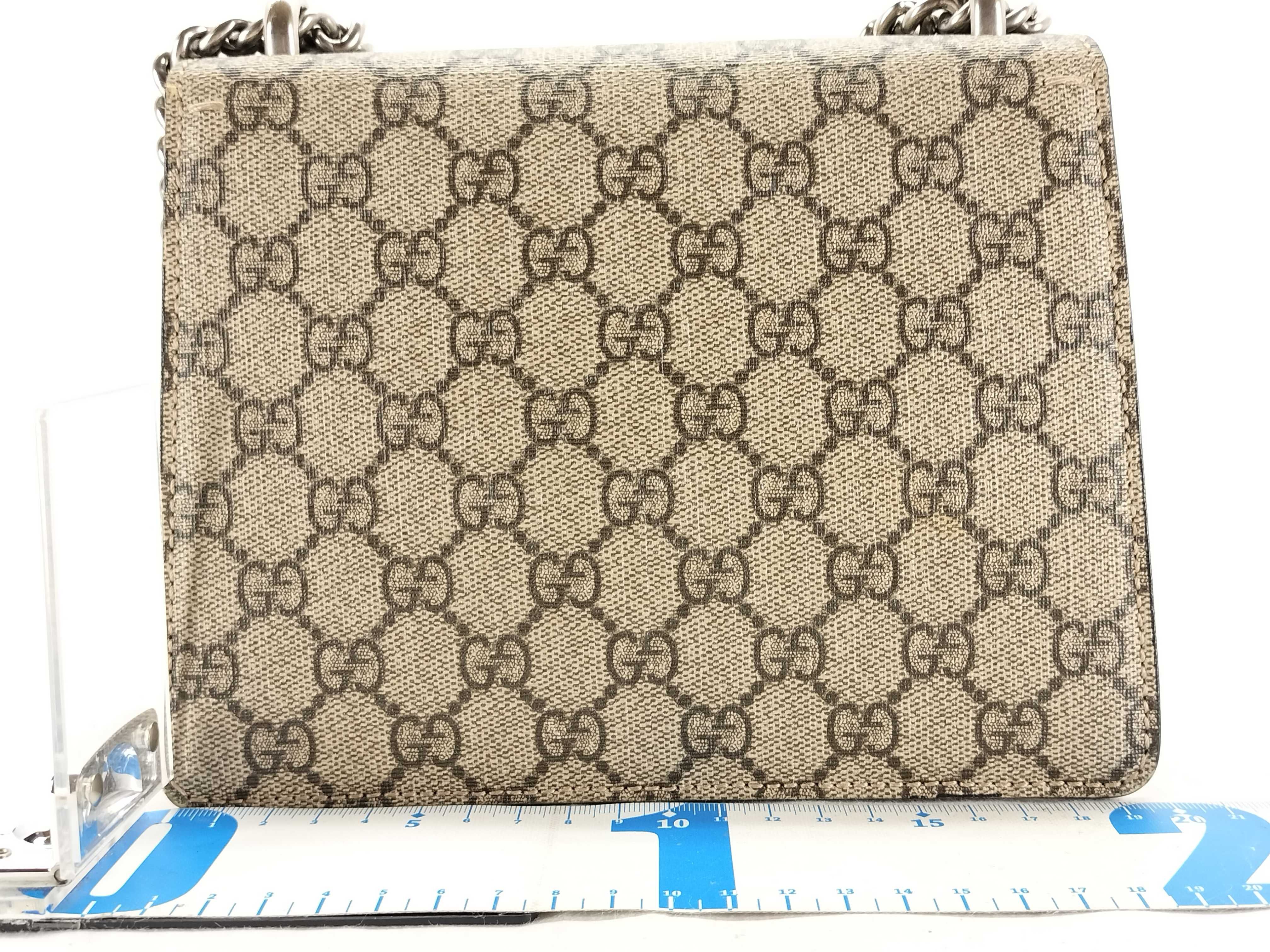GG Supreme Shoulder Bag — view 2
