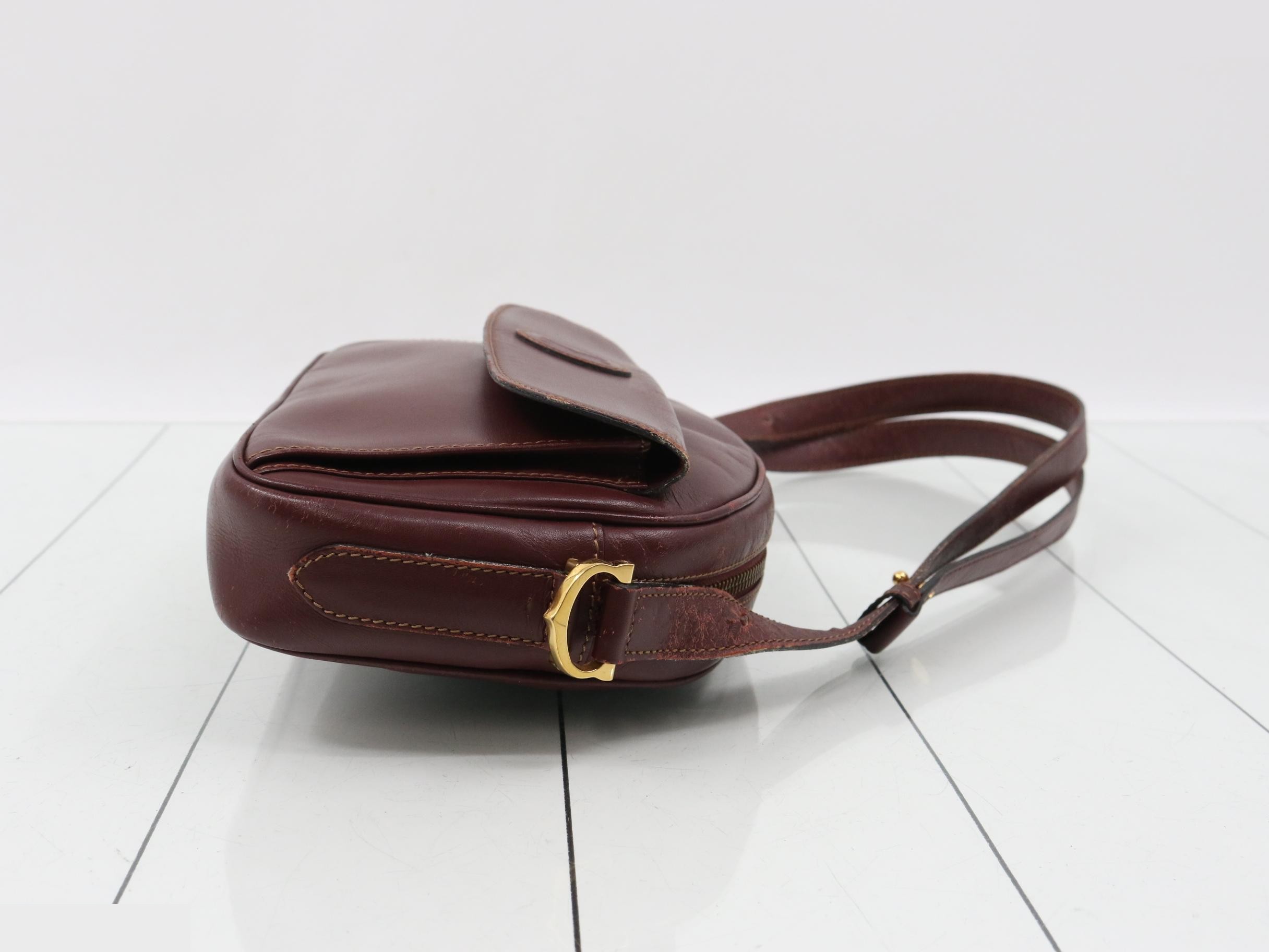 Must Line (Bag) - Shoulder Bag — view 3
