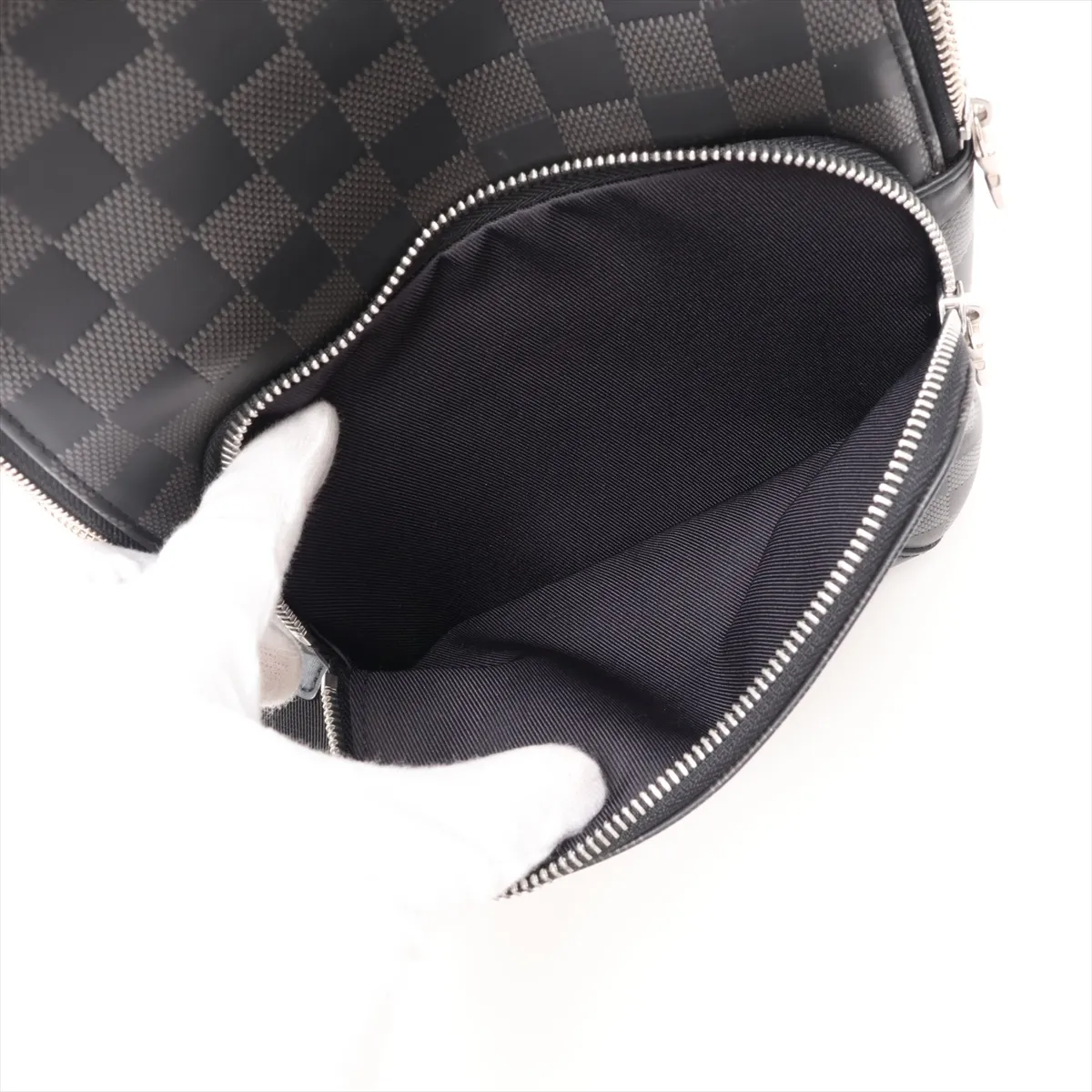 Damier Infini Avenue Sling Bag N40303 MB0169 Navy — view 8