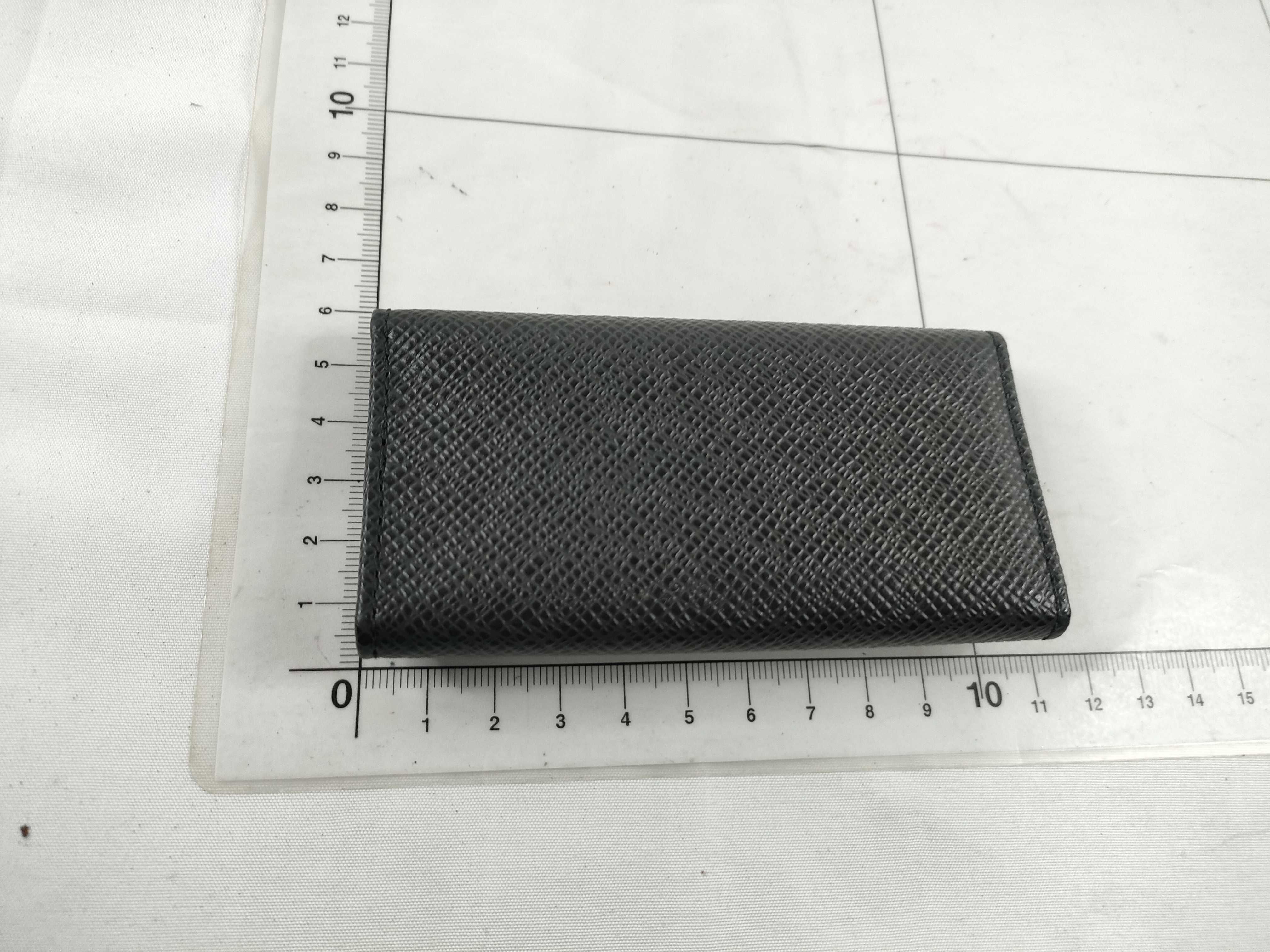 Taiga 4-Key Case Epi Black Key Case — view 2