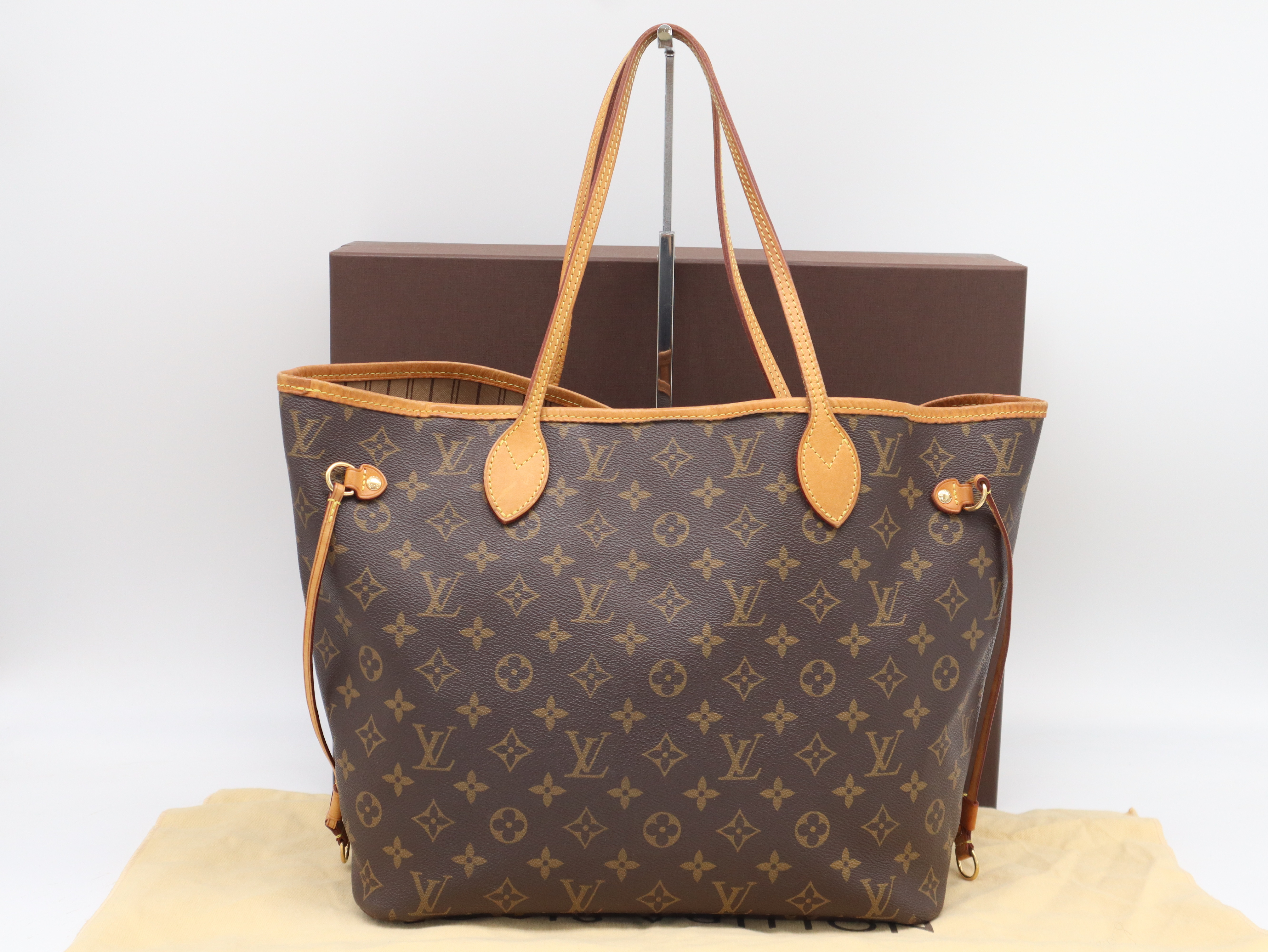 M40156 Monogram Neverfull MM Tote Bag with Box and Dust Bag