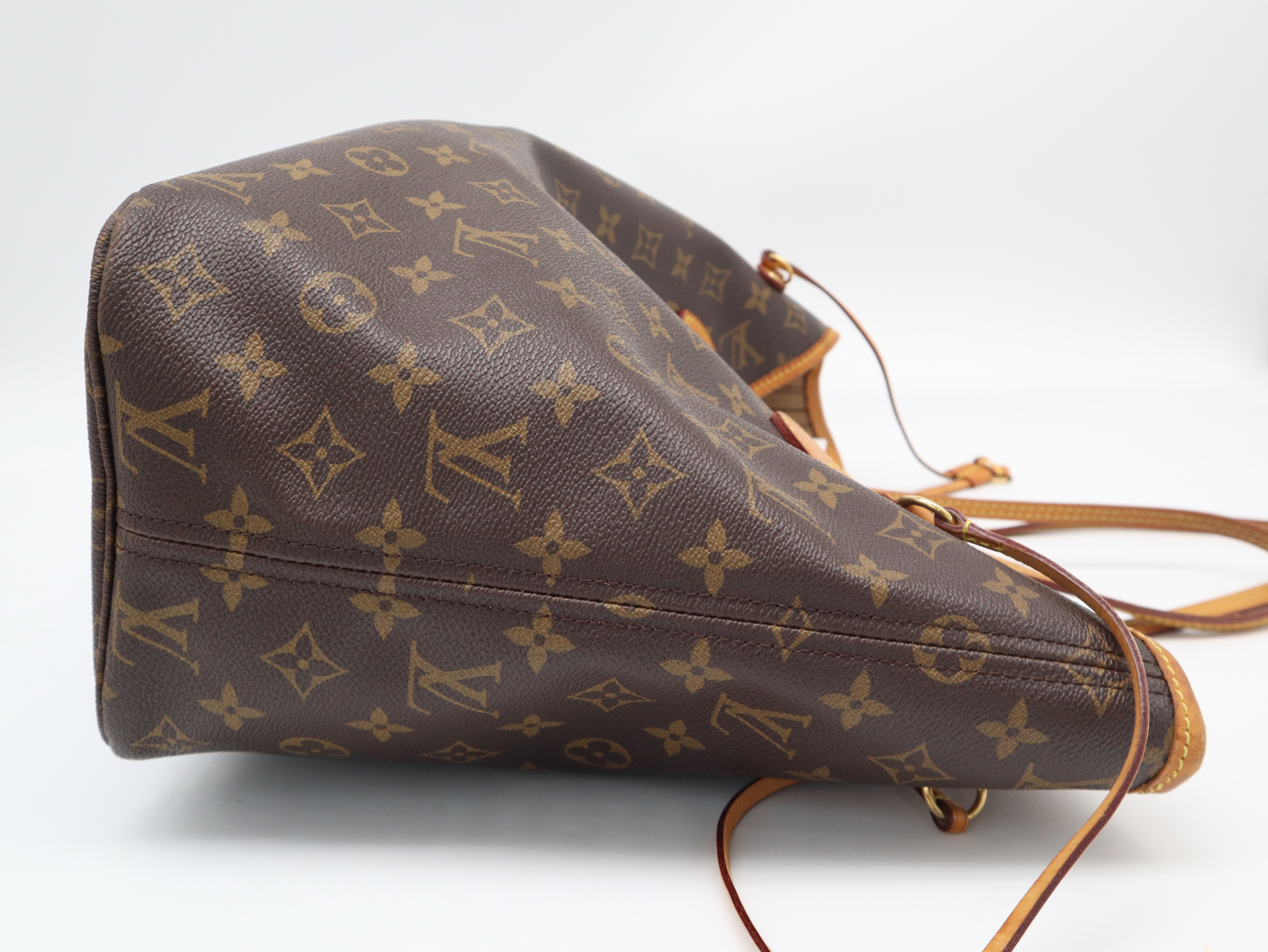 M40156 Monogram Neverfull MM Tote Bag with Box and Dust Bag — view 4