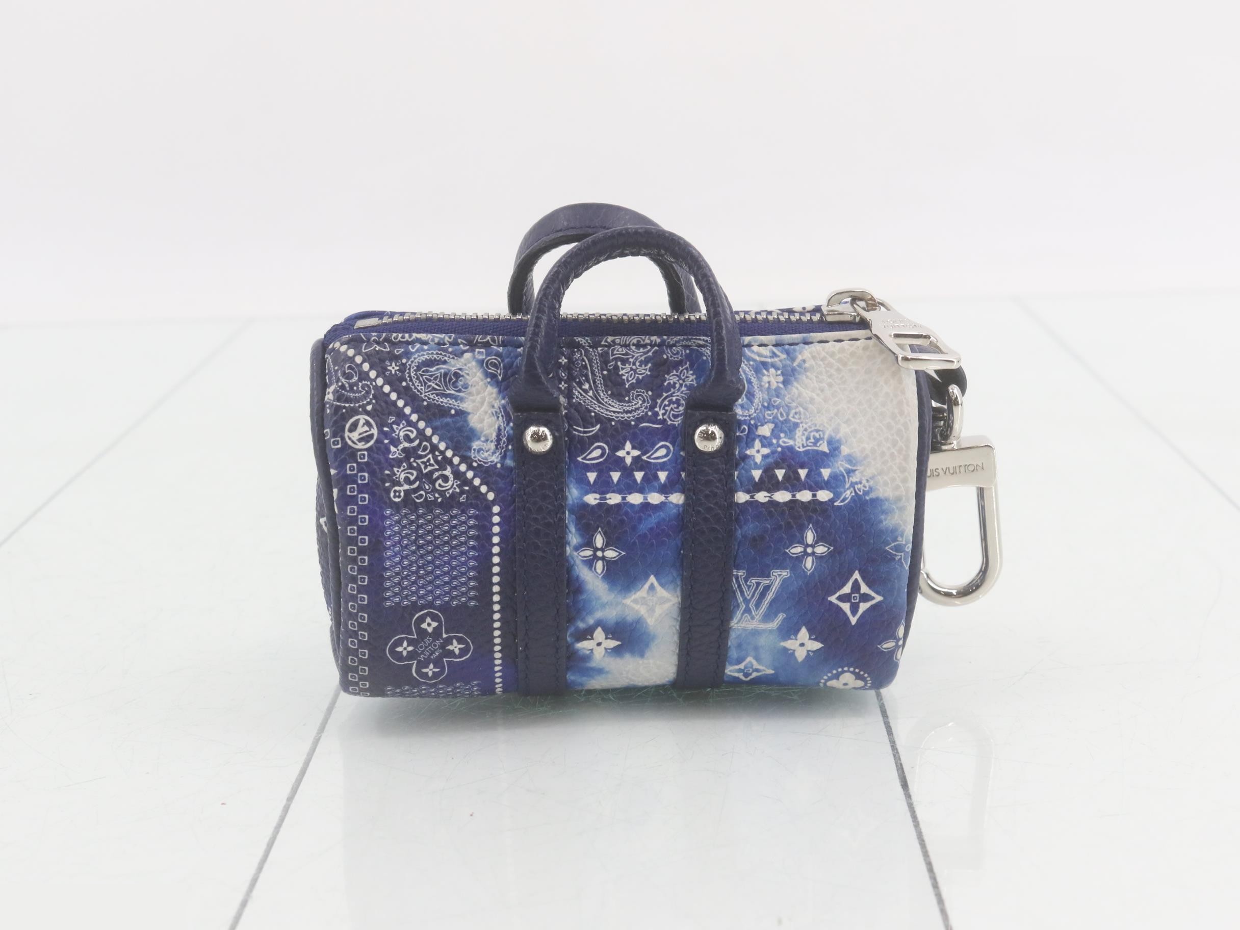 MP3337 Monogram Bandana Portefeuille Bag Charm — view 2