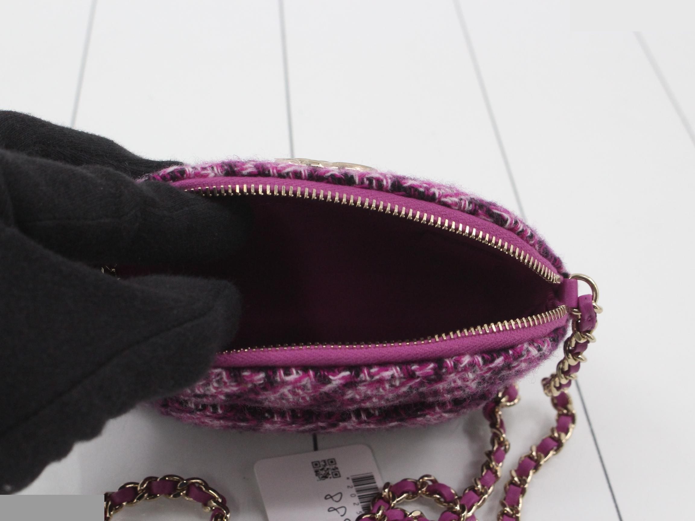 Matelassé Tweed Chain Shoulder Bag — view 4