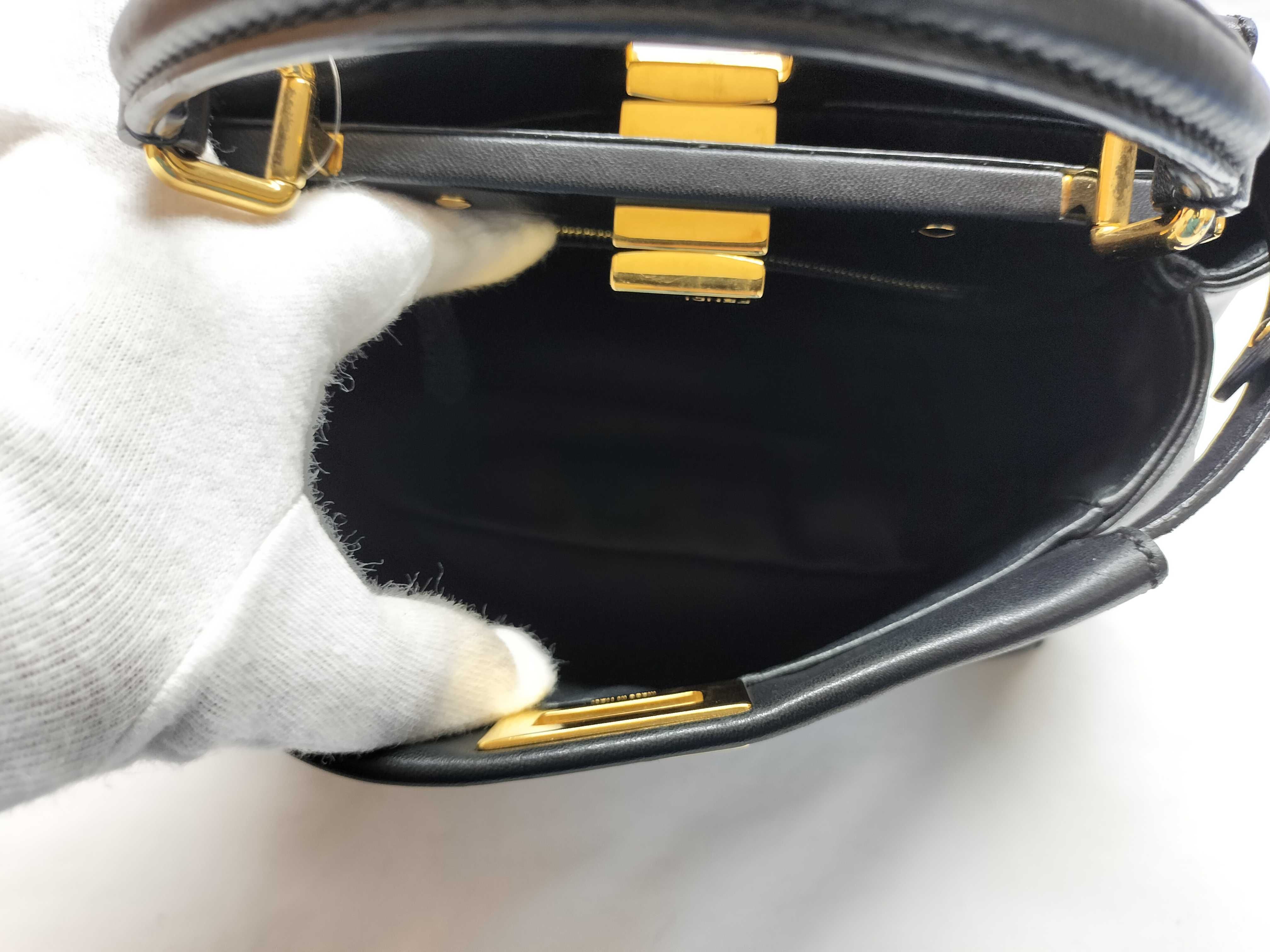 Iconic Small Handbag (2-Way Handbag) — view 8