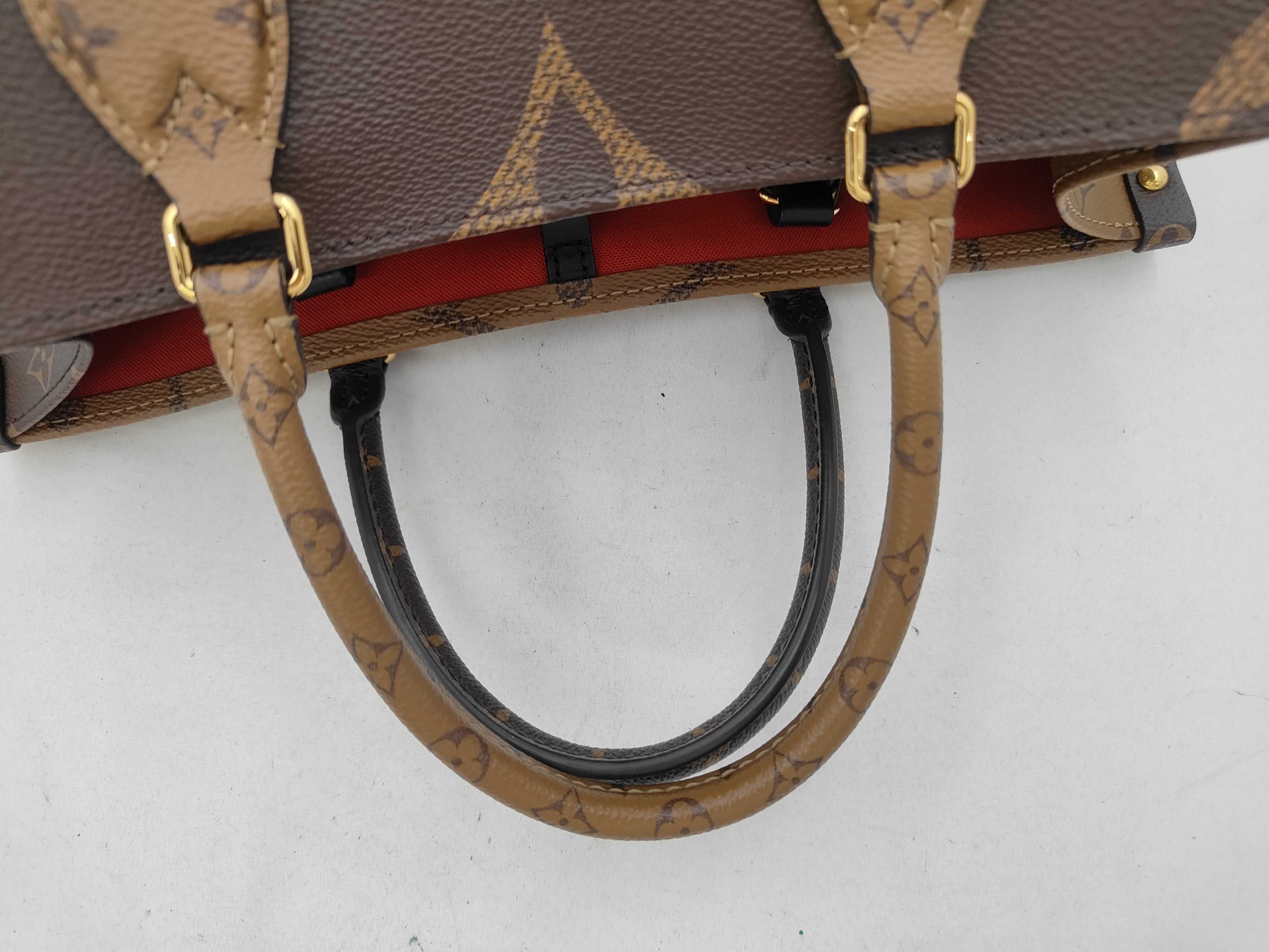 OnTheGo Shoulder Bag Tote Bag Handbag — view 3