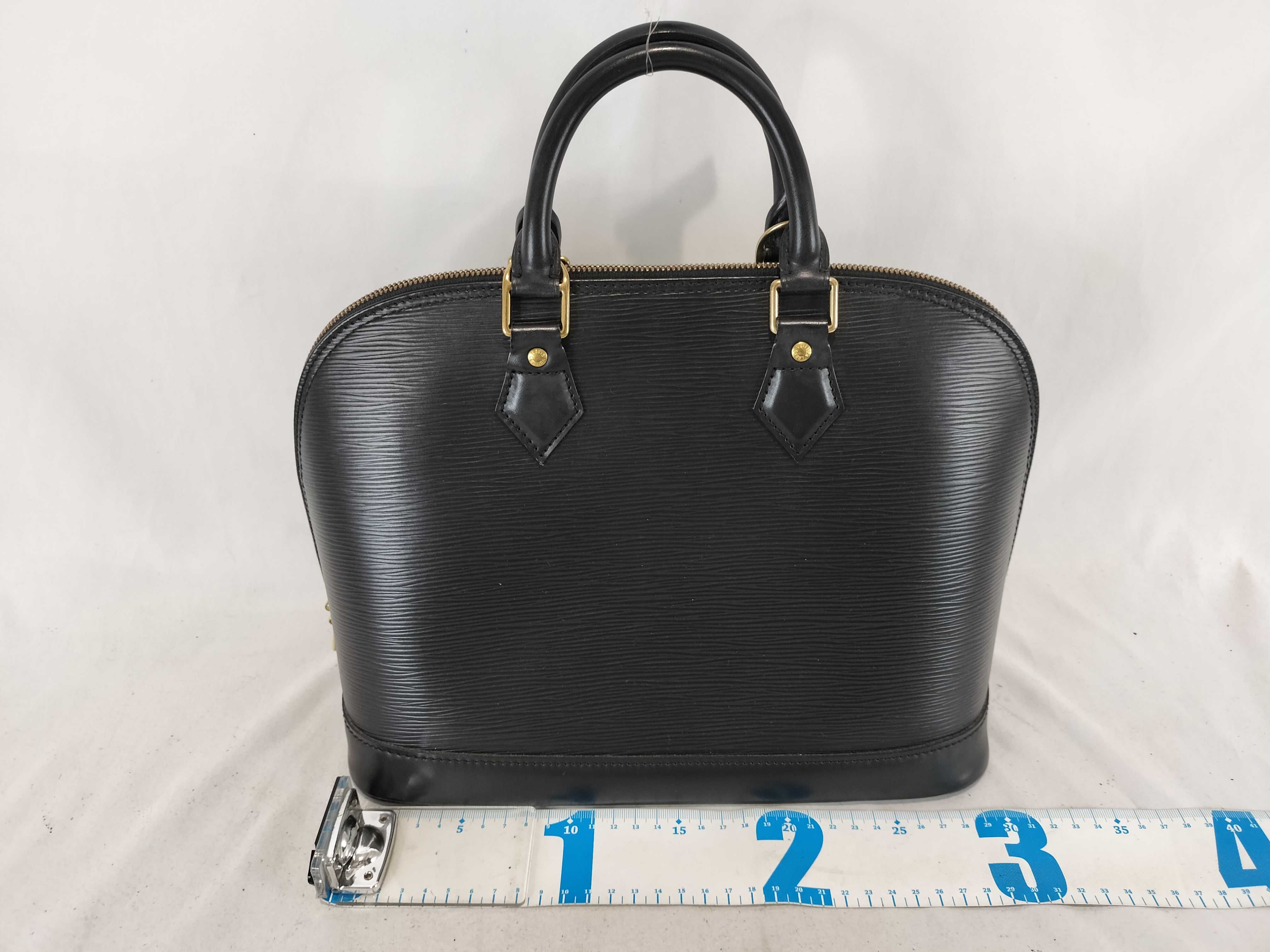 Epi Alma PM Noir Handbag — view 3