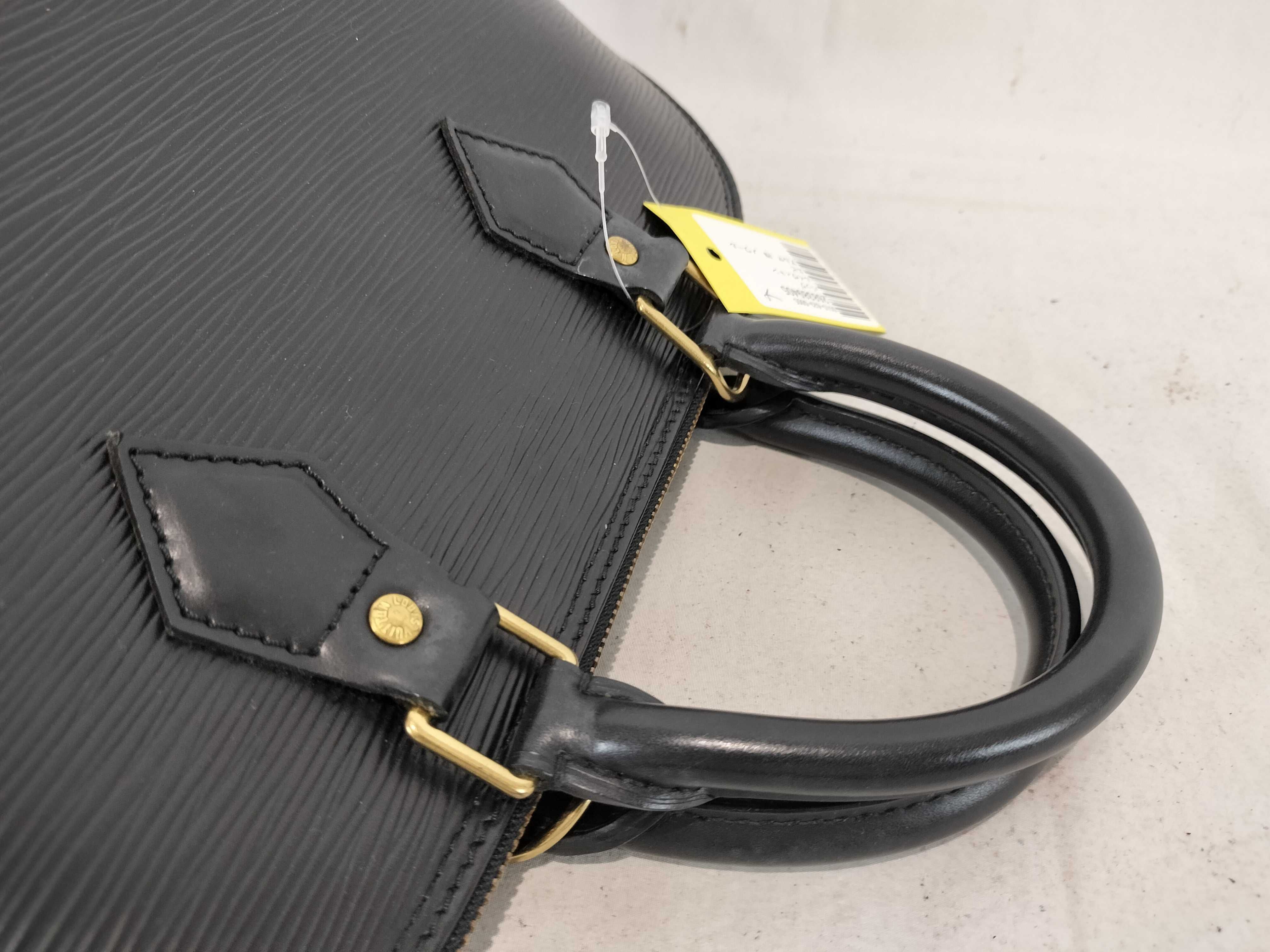 Epi Alma PM Noir Handbag — view 4