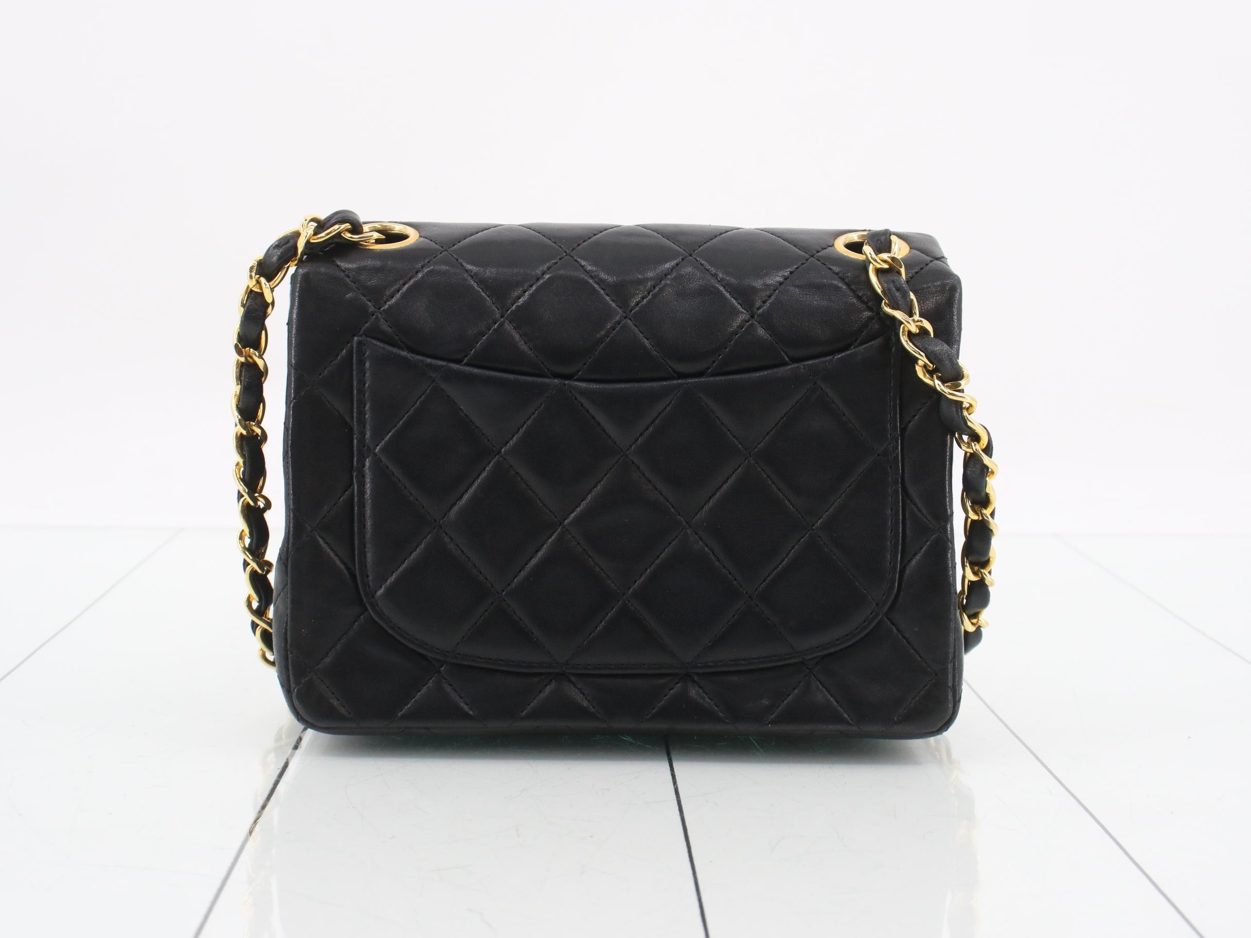 Matelassé 17 Classic Chain Shoulder Bag, Lambskin, Black, Series 1, W17 — view 2