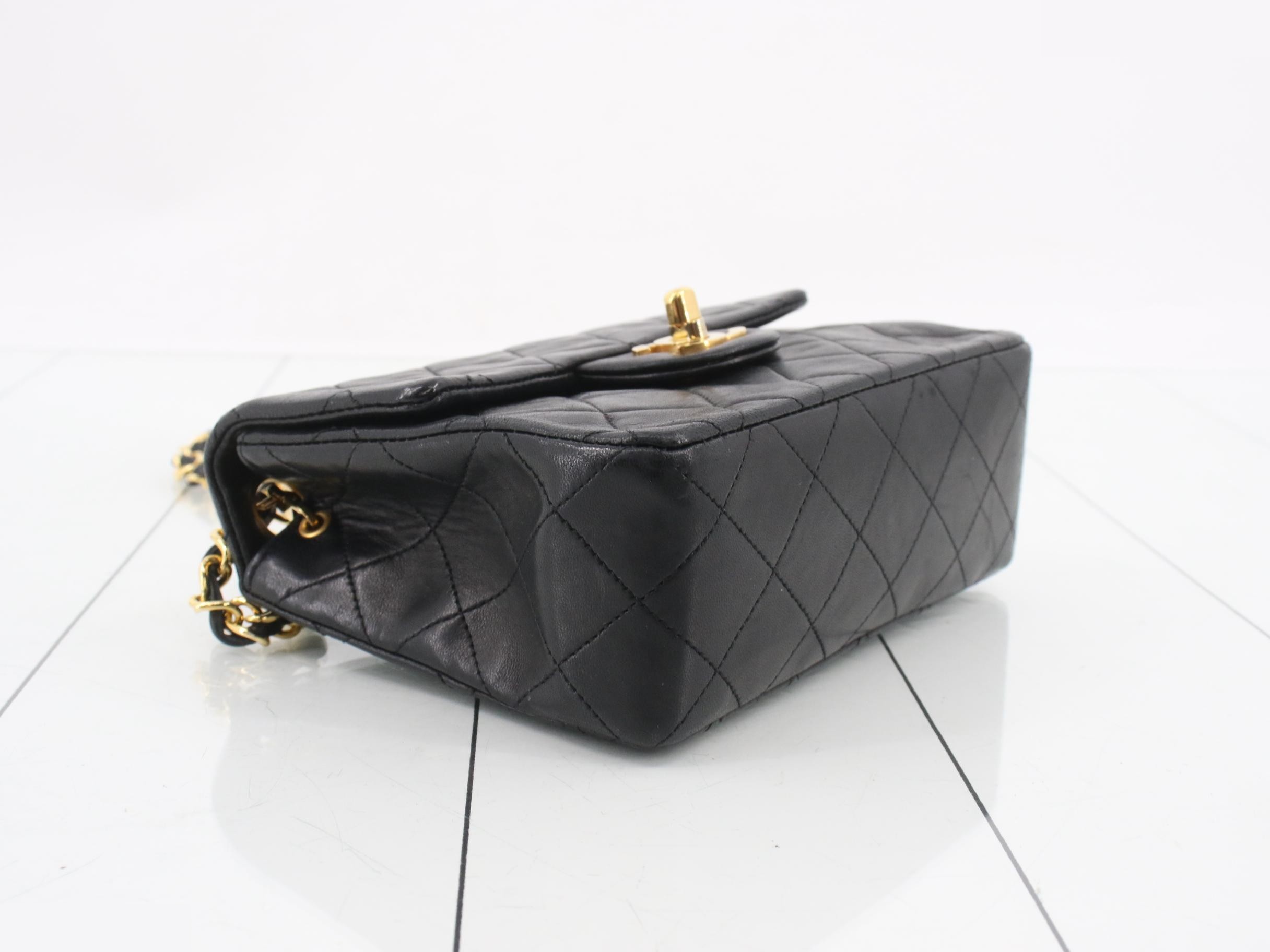 Matelassé 17 Classic Chain Shoulder Bag, Lambskin, Black, Series 1, W17 — view 5