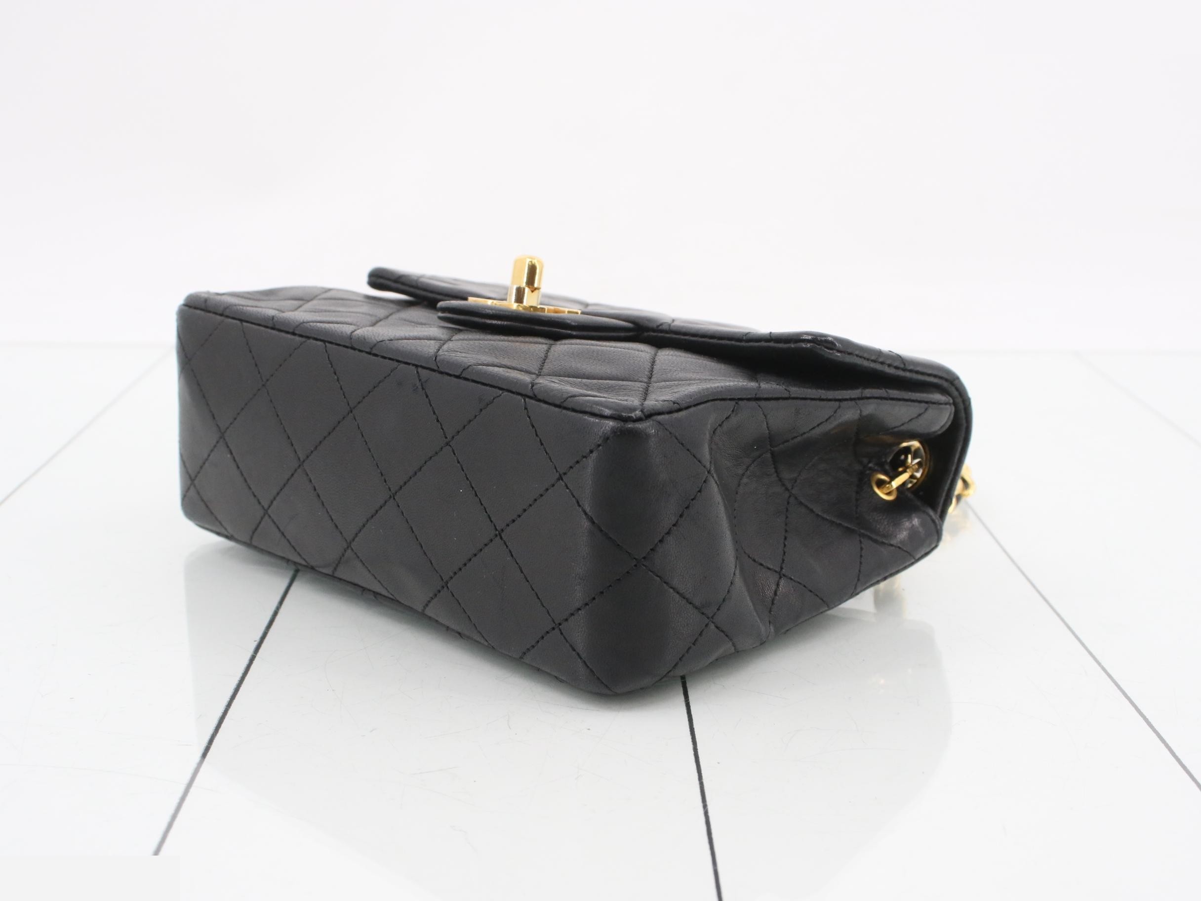 Matelassé 17 Classic Chain Shoulder Bag, Lambskin, Black, Series 1, W17 — view 6