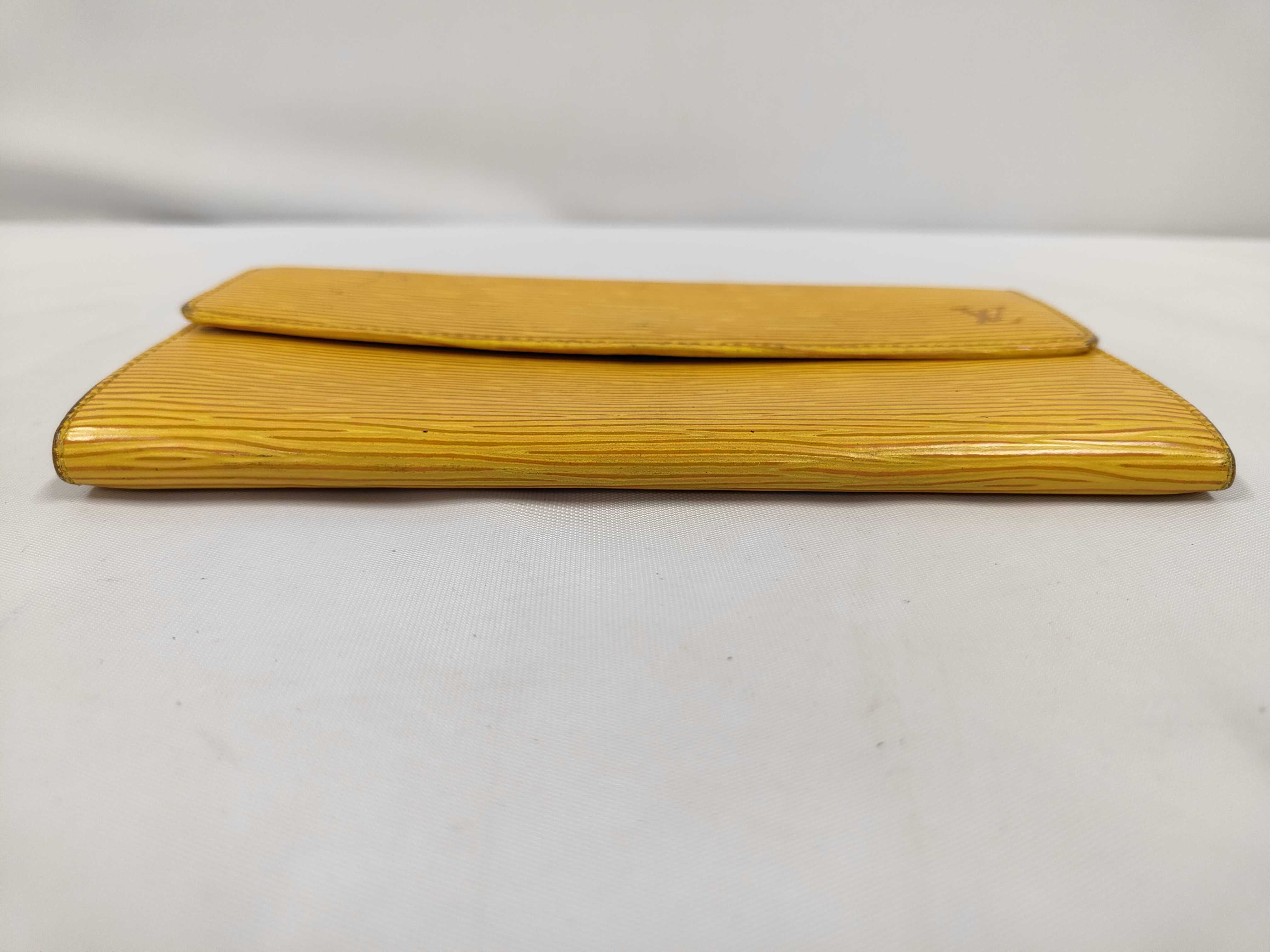 Epi / Pochette Portemonnaie Credit / M63579 / CA1001 / Long Wallet / Leather Wallet — view 3