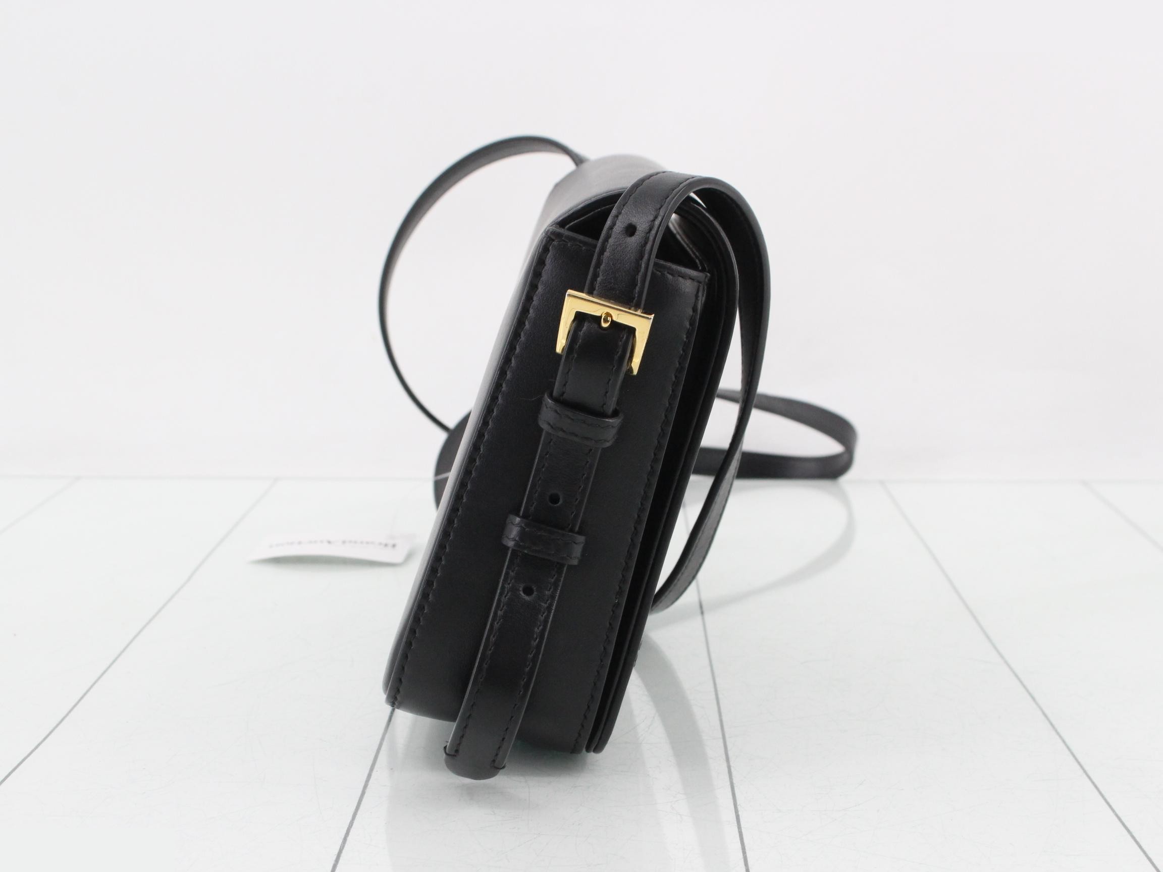 Other lines: Bags & Shoulder Bags, Calf Leather — view 4