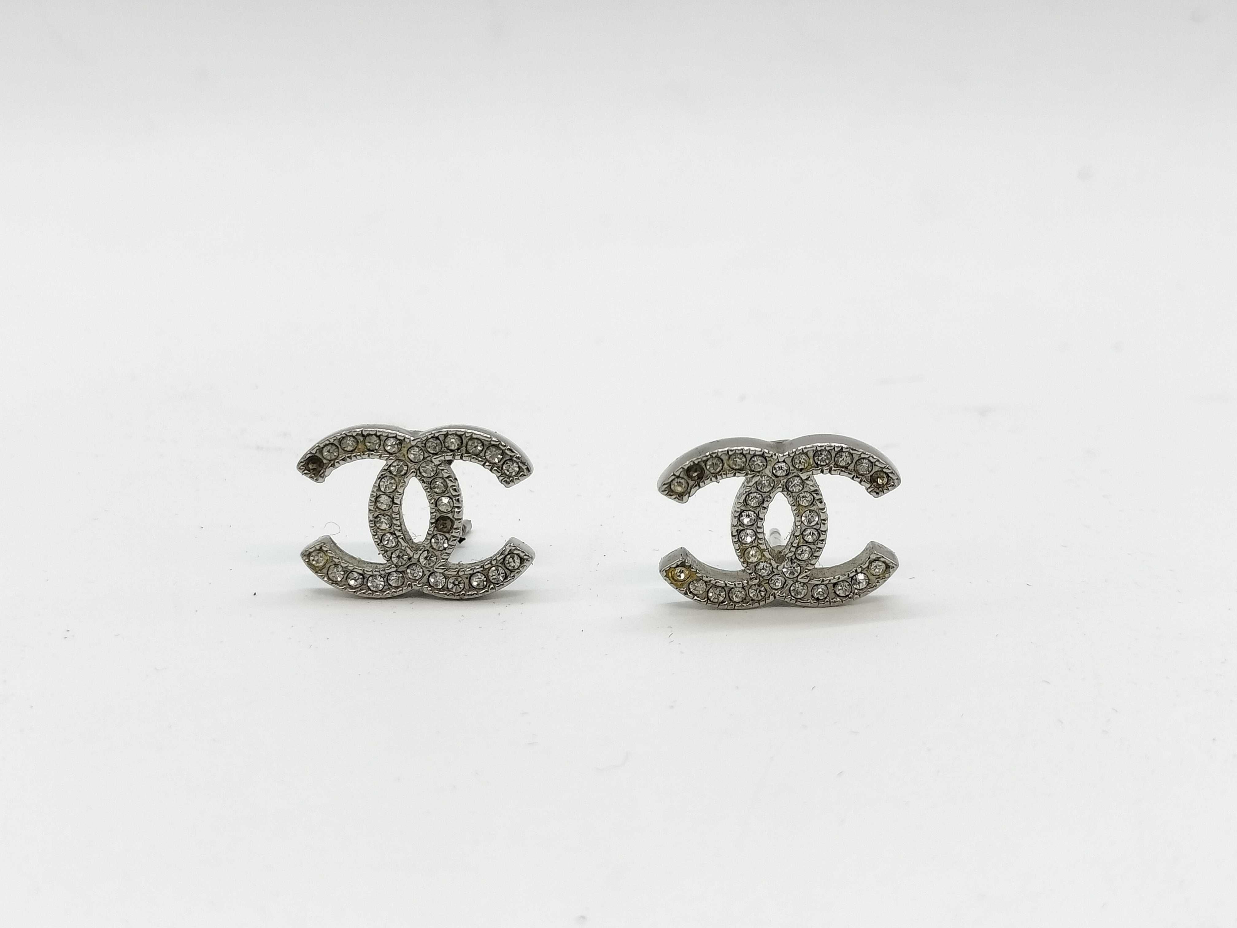 Coco Mark A15 V Earrings