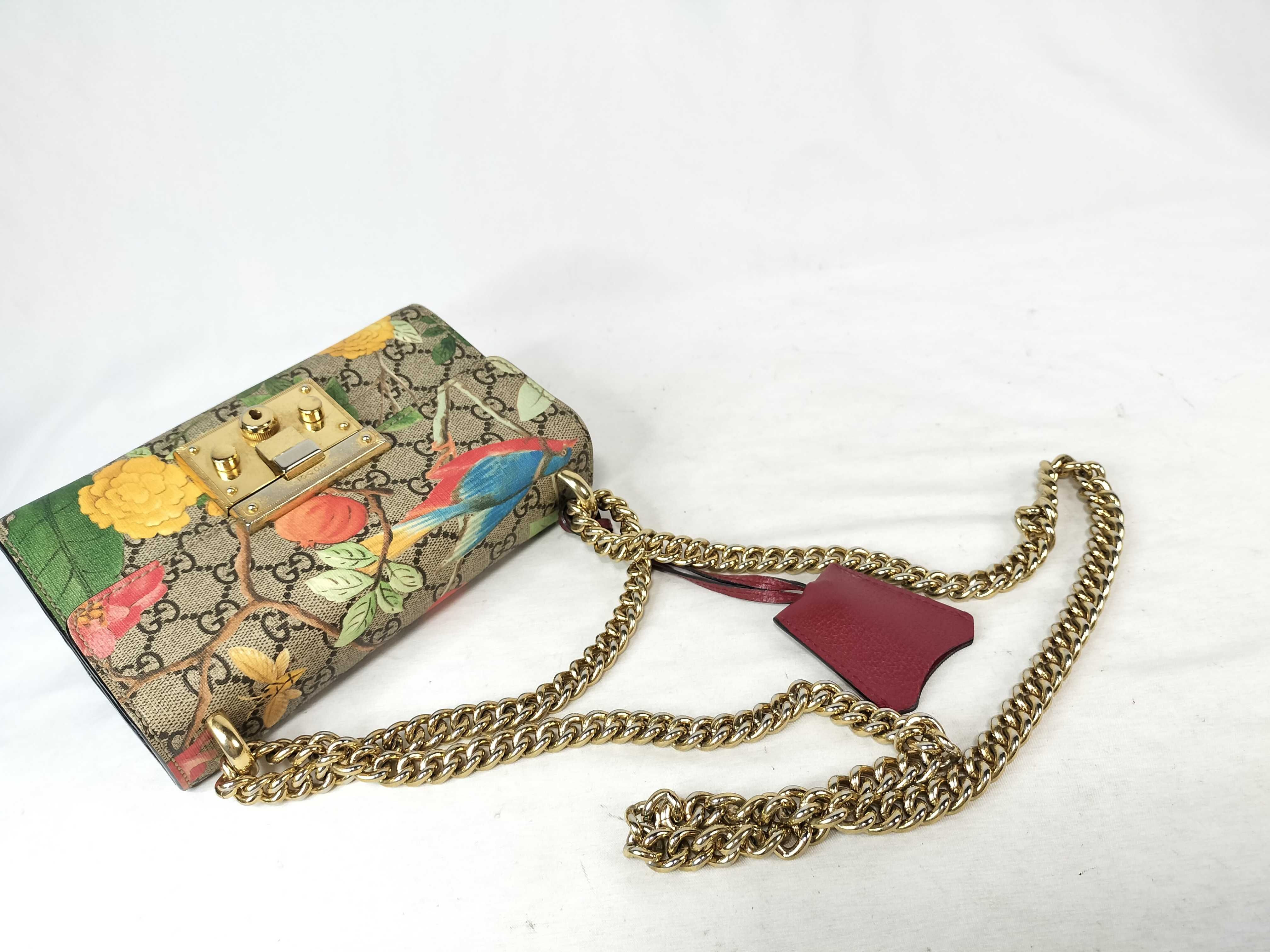 GG Supreme Gucci Padlock Small GG Supreme Floral Bird Pattern Shoulder Bag — view 3
