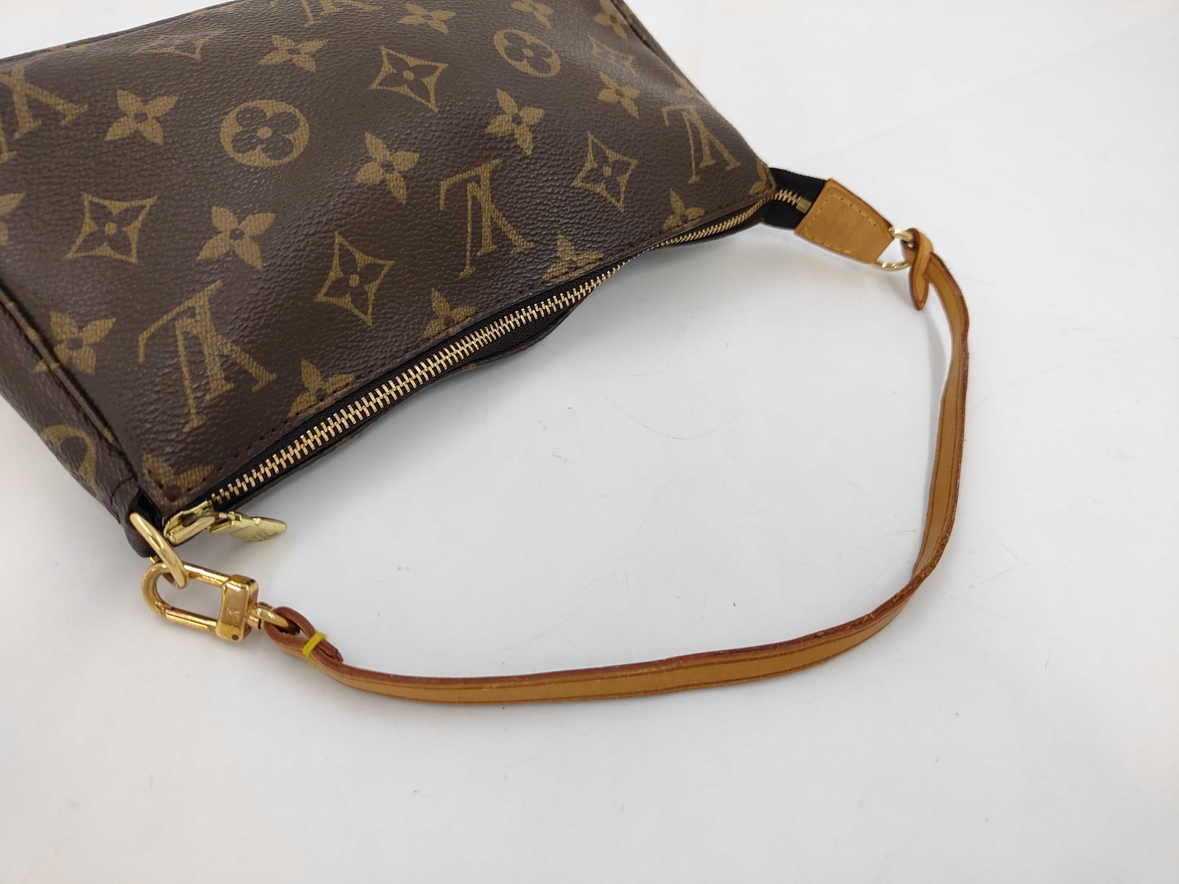 Monogram Pochette Accessoires Handbag M91170 CA0070 Pouch — view 3