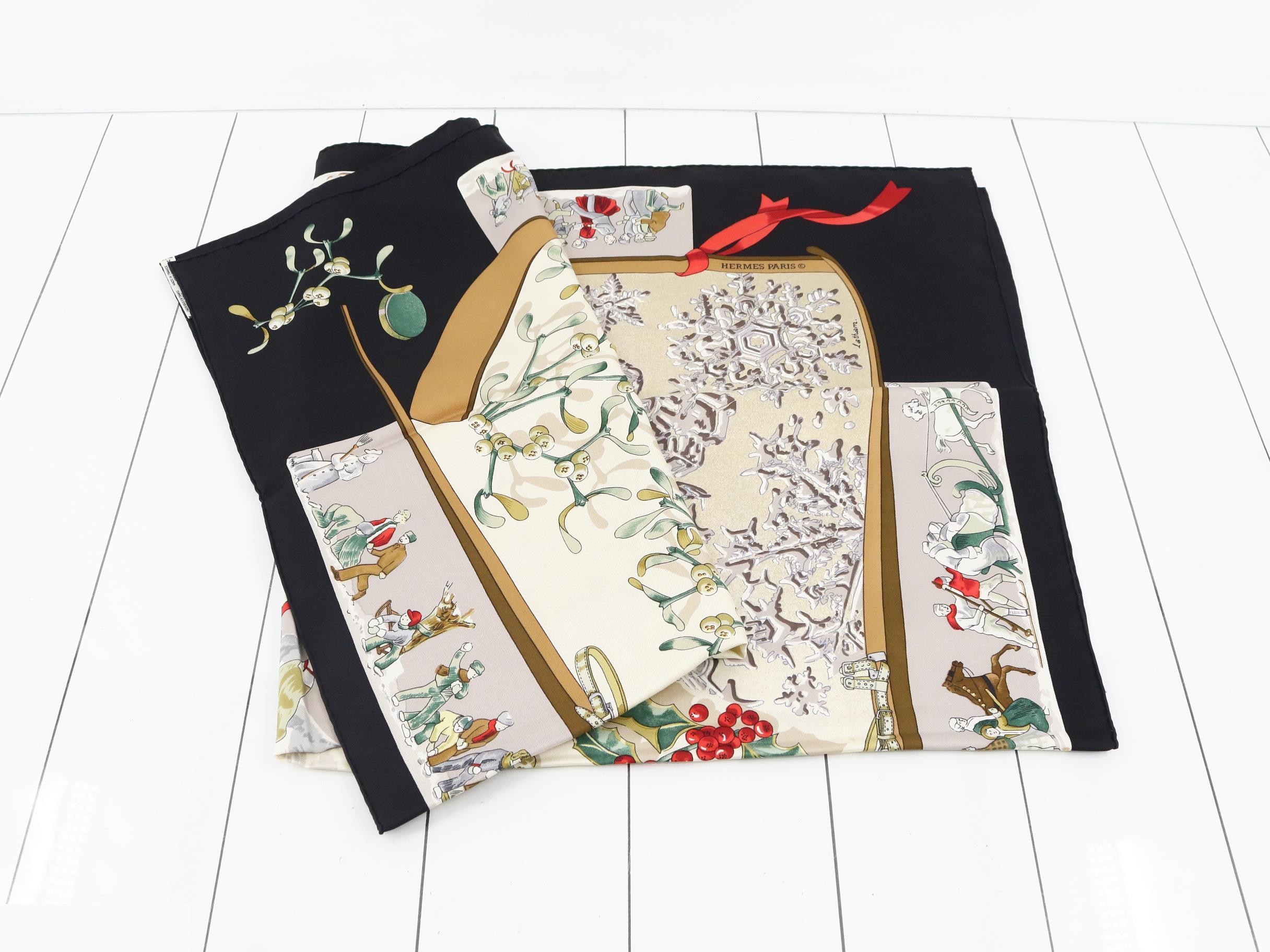 American Holly Scarf — view 3