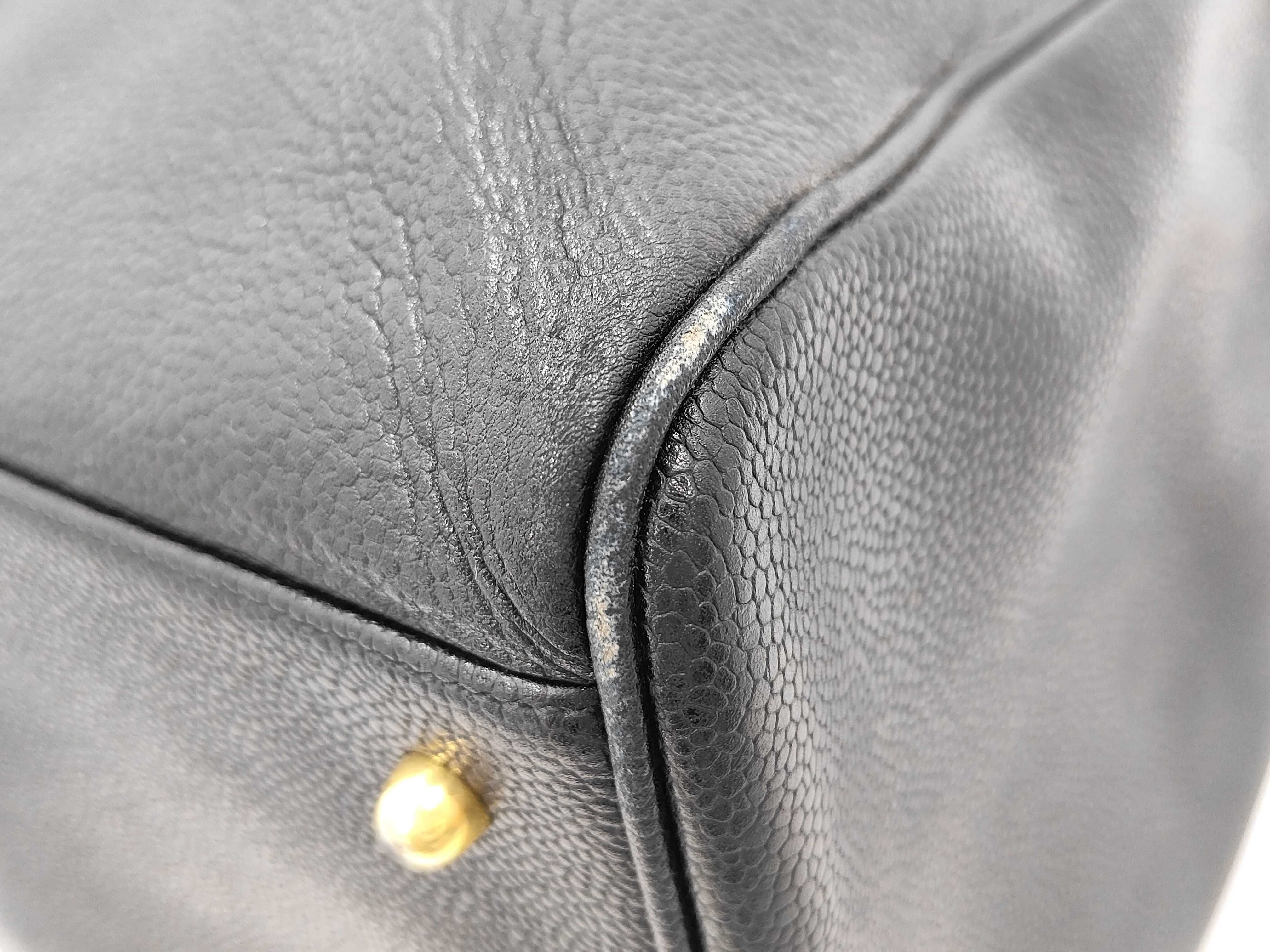 Boston bag, black caviar leather bag — view 4
